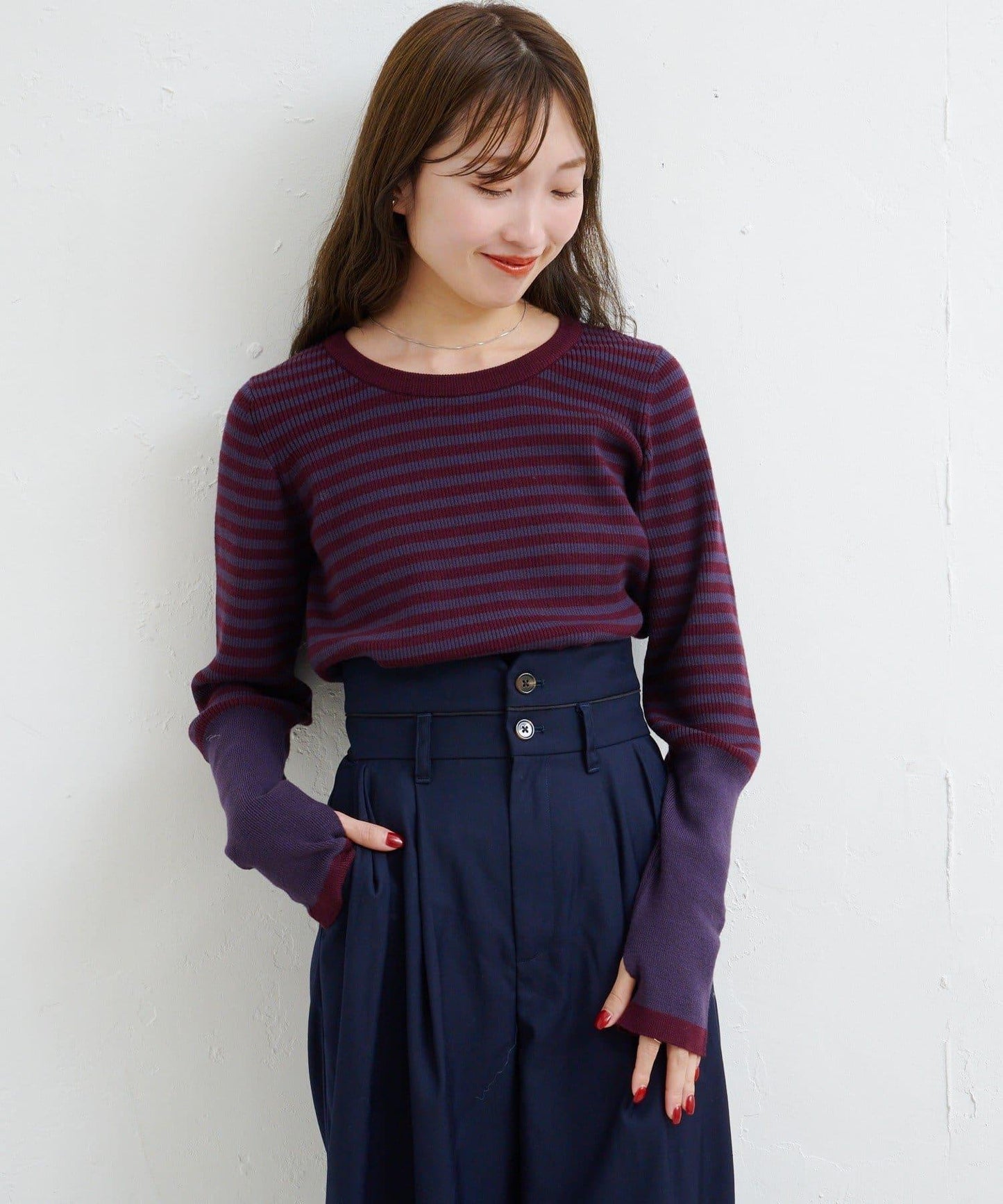 【4色可選】B 條紋指孔針織上衣