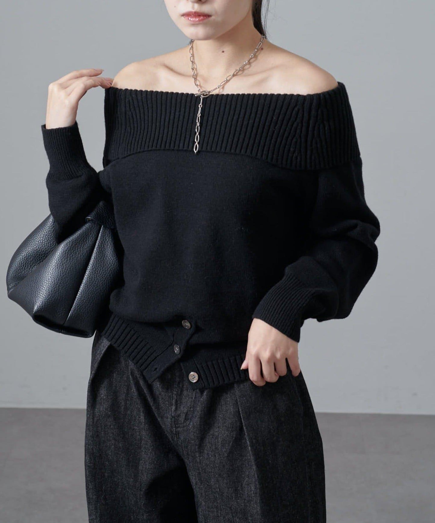 一字肩下襬設計針織套頭衫