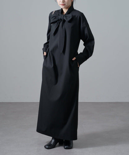 條紋蝴蝶結領連衣裙