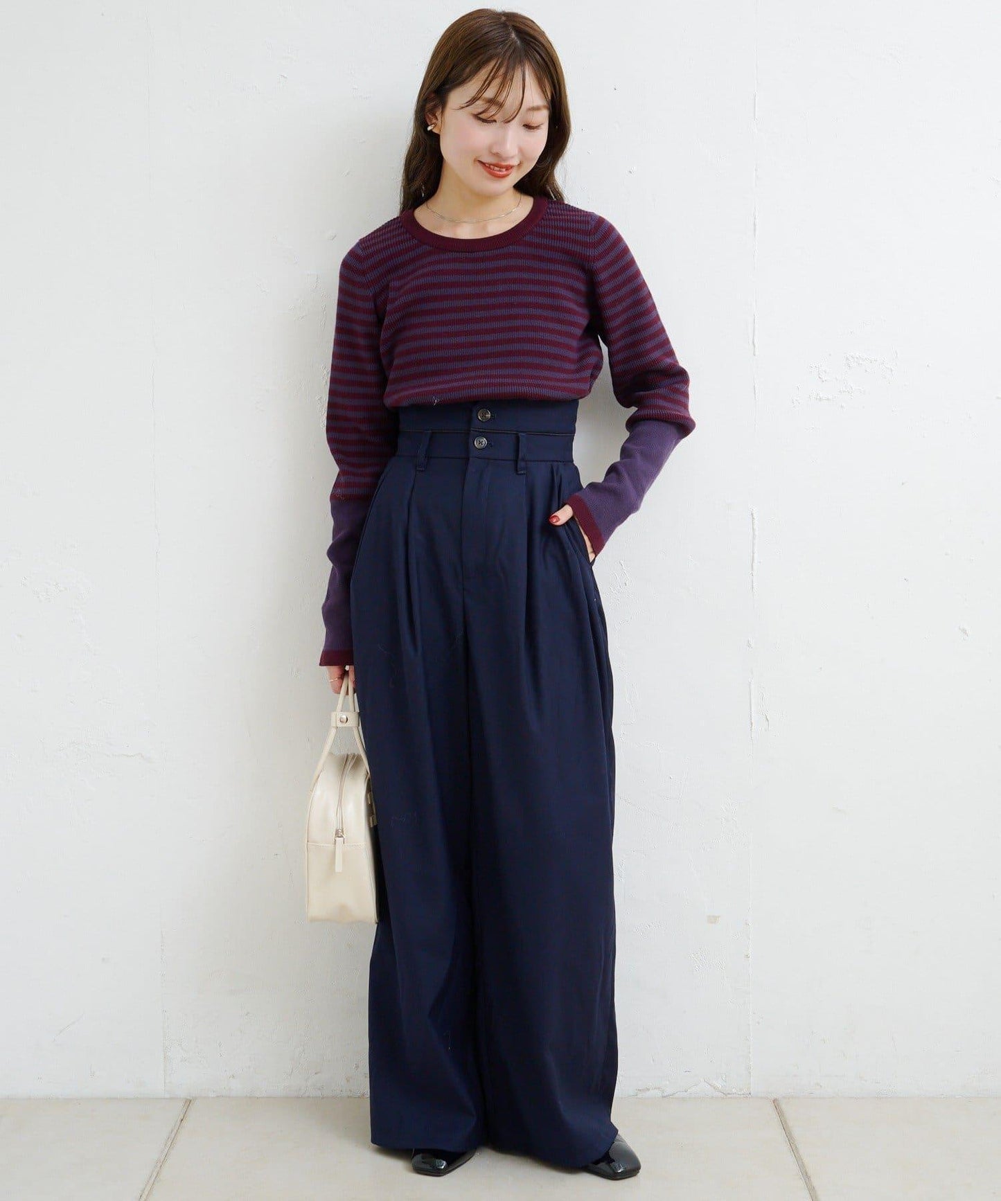 B條紋指洞針織上衣