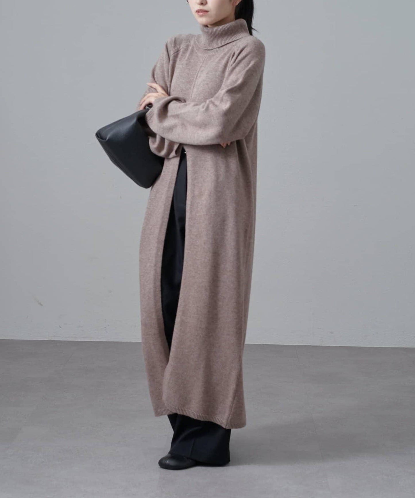 高領前開叉長款連衣裙