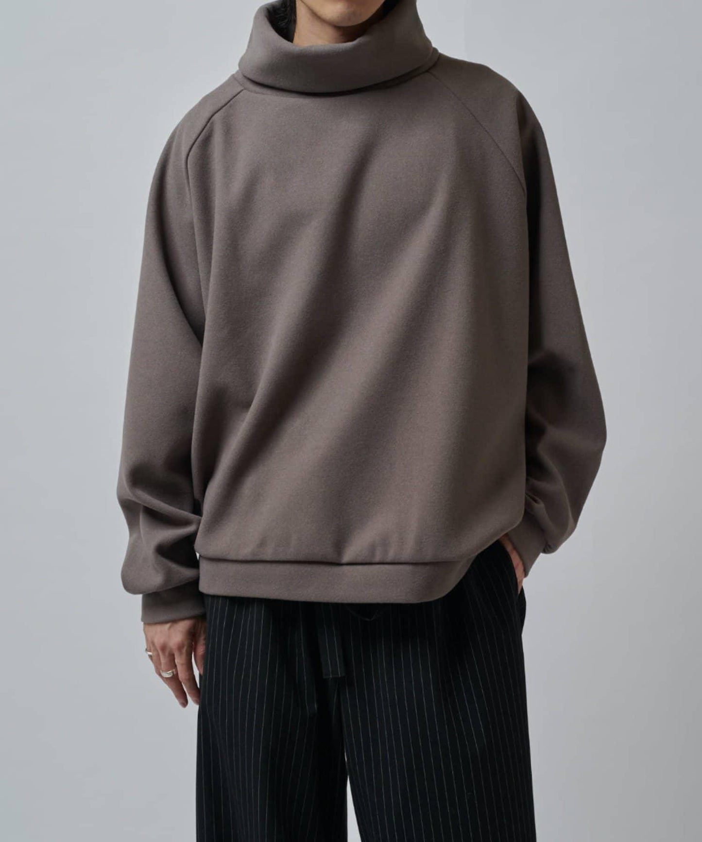 插肩袖高領針織衫