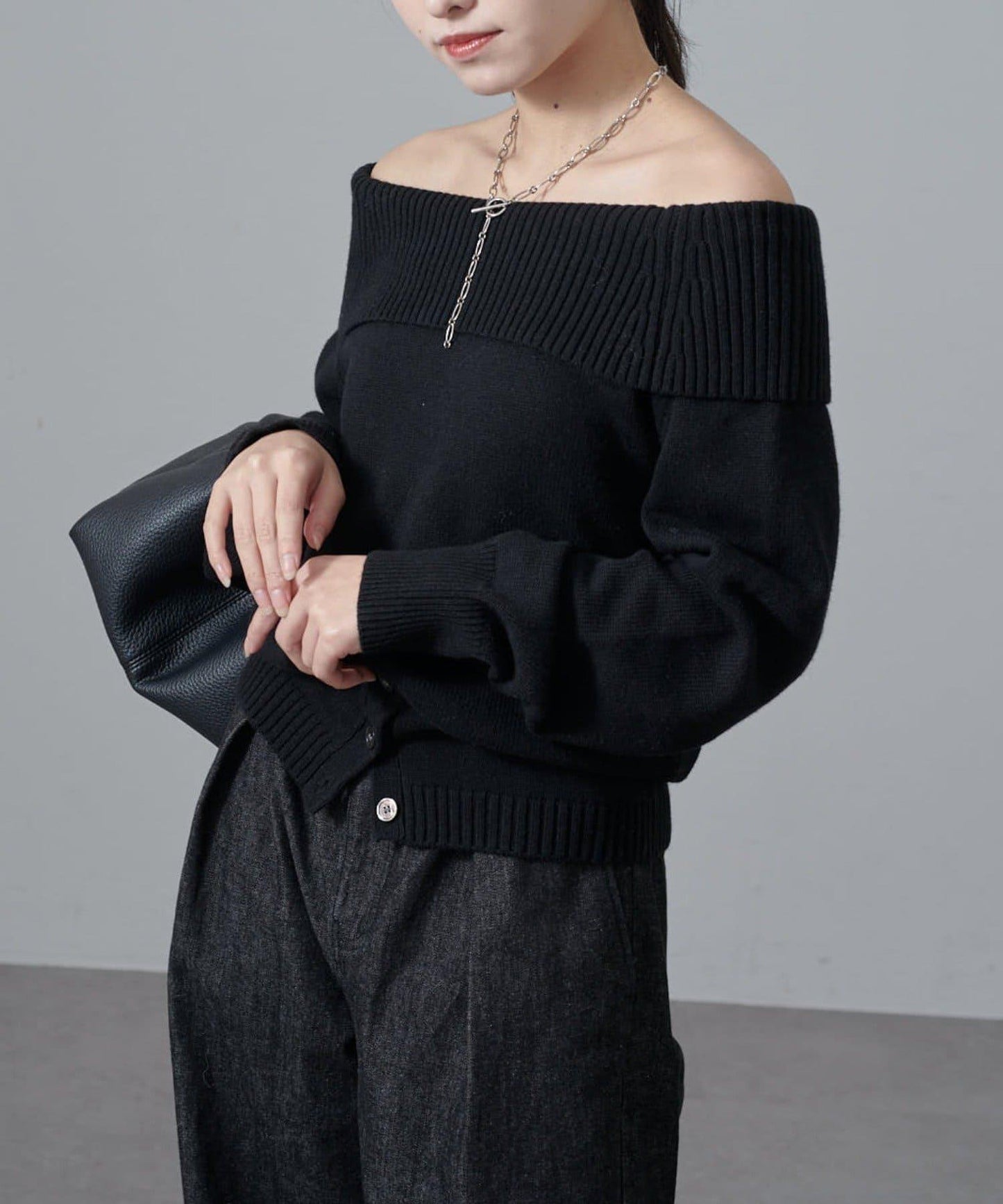 一字肩下襬設計針織套頭衫