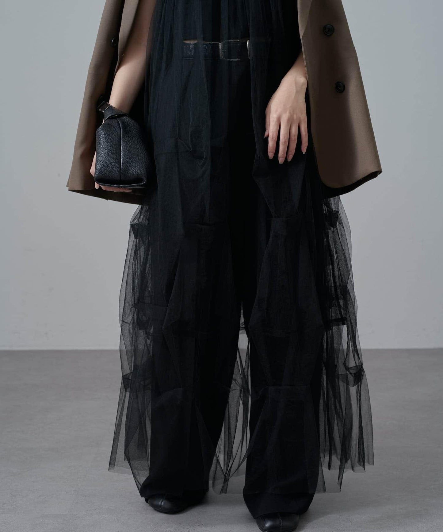 軟紗泡泡袖連衣裙