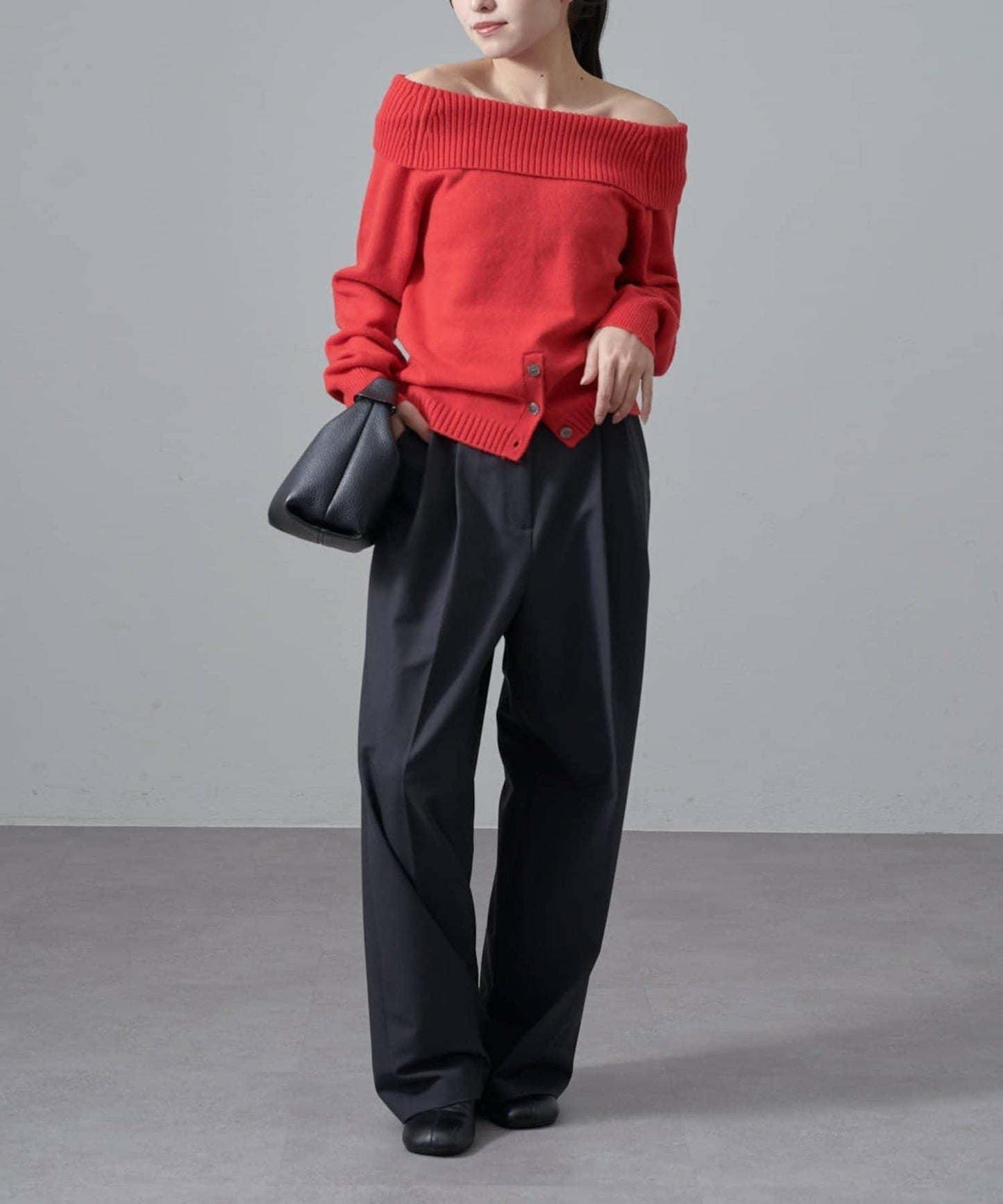 一字肩下襬設計針織套頭衫