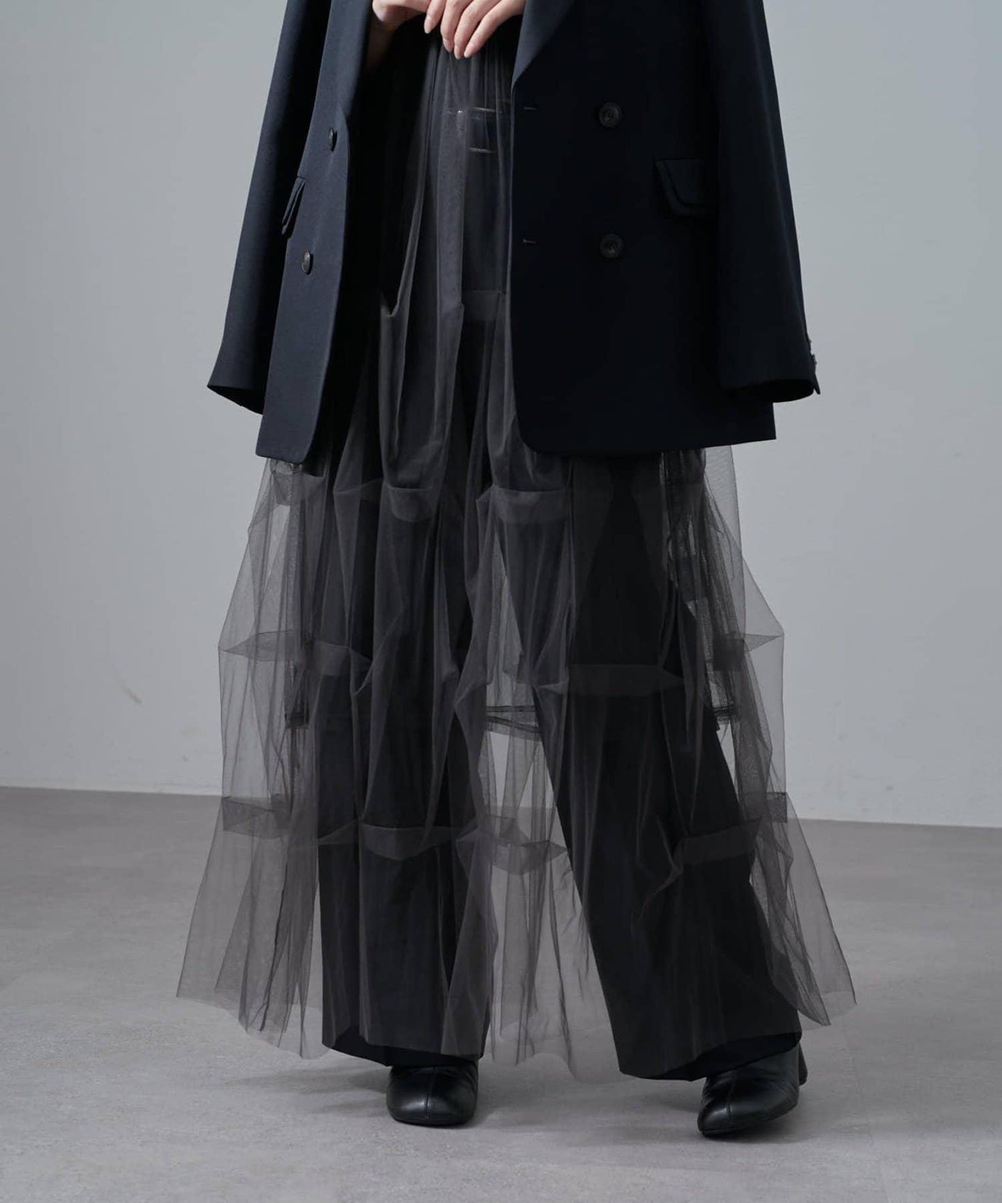 軟紗泡泡袖連衣裙