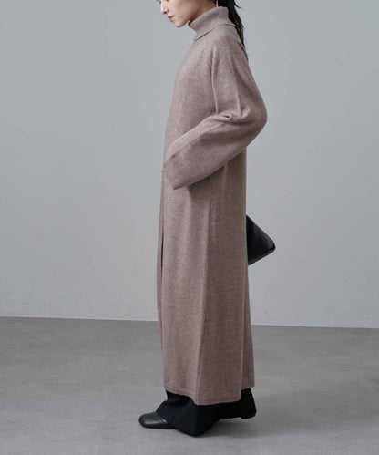 高領前開叉長款連衣裙