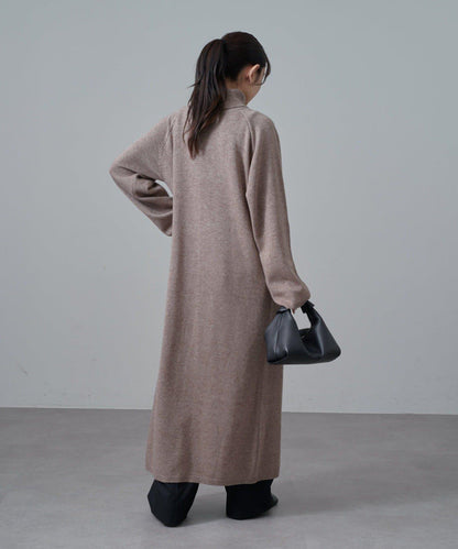 高領前開叉長款連衣裙