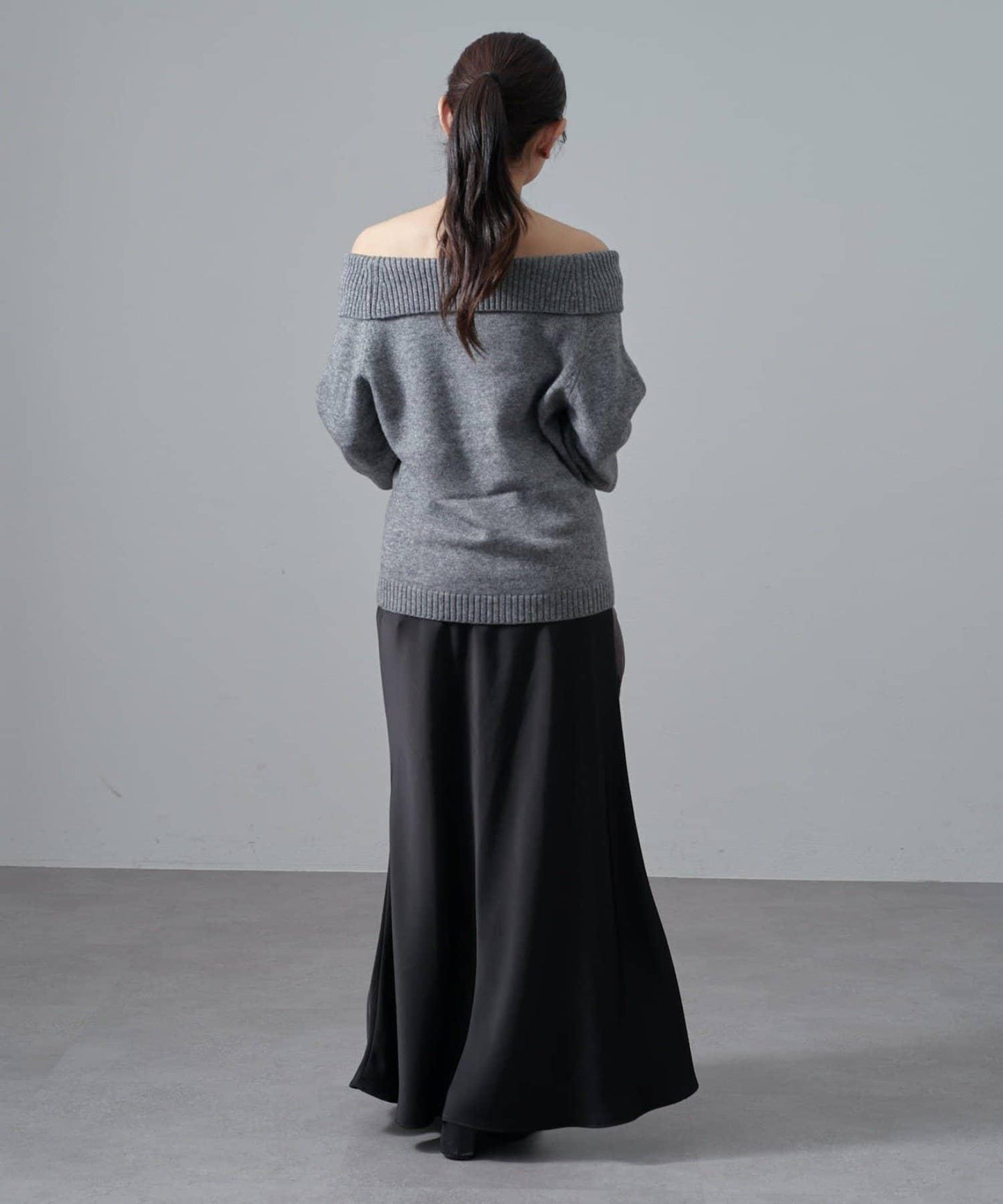 一字肩下襬設計針織套頭衫