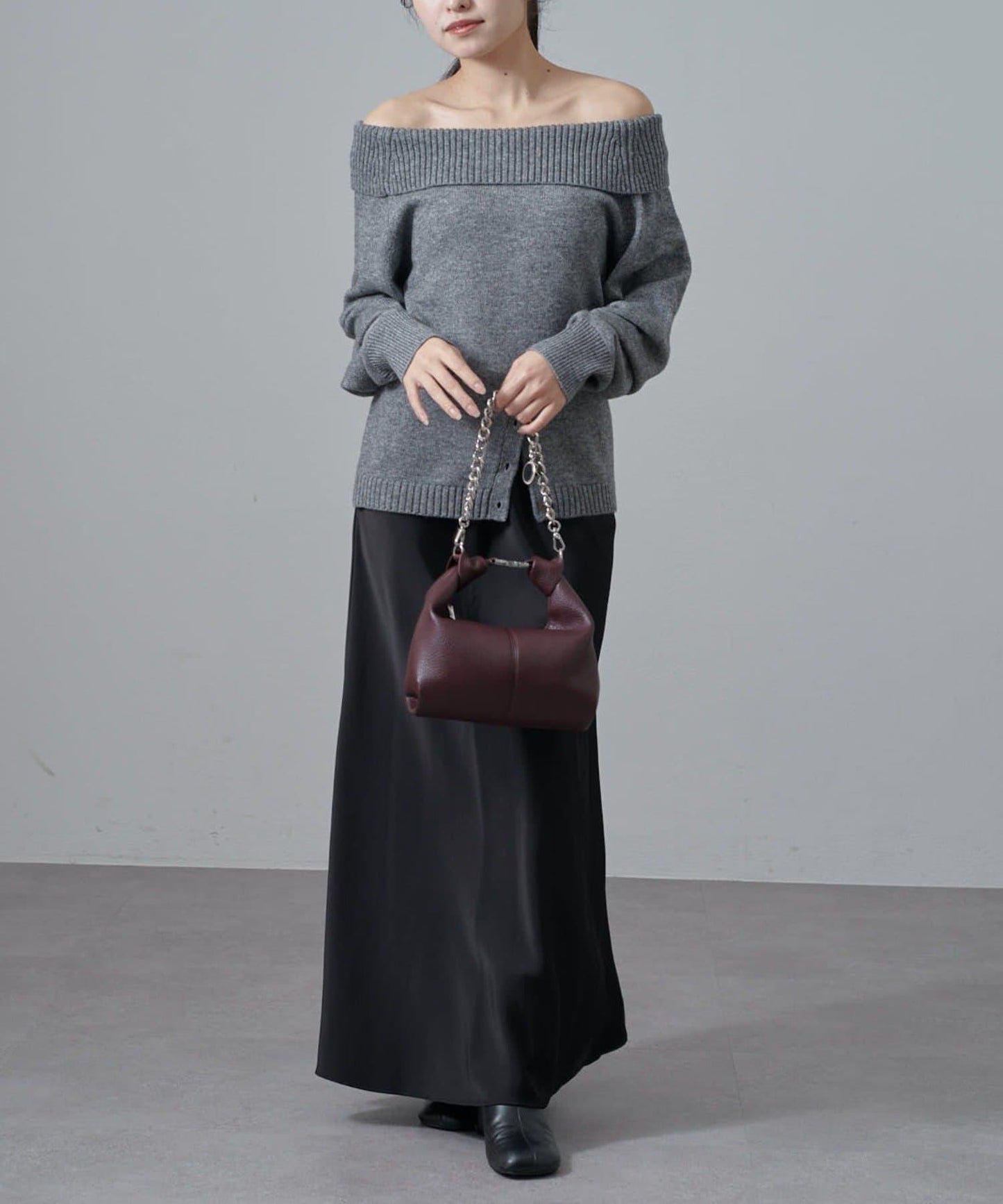 一字肩下襬設計針織套頭衫