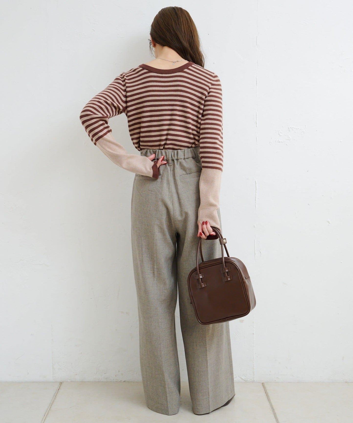 B條紋指洞針織上衣