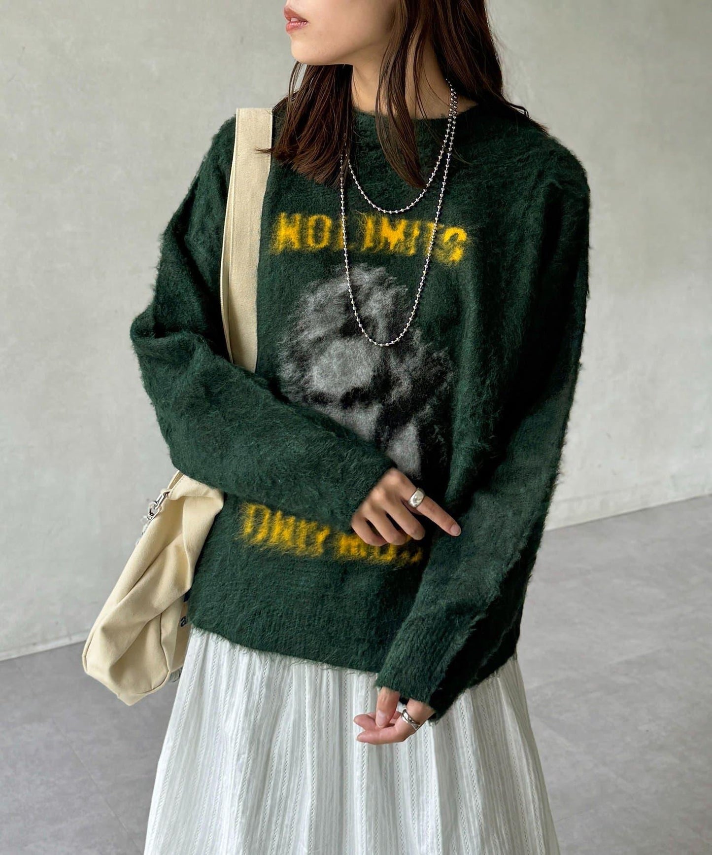 偉人仿馬海毛針織衫