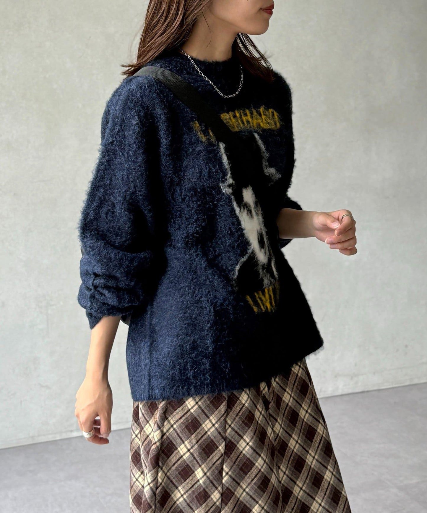 偉人仿馬海毛針織衫