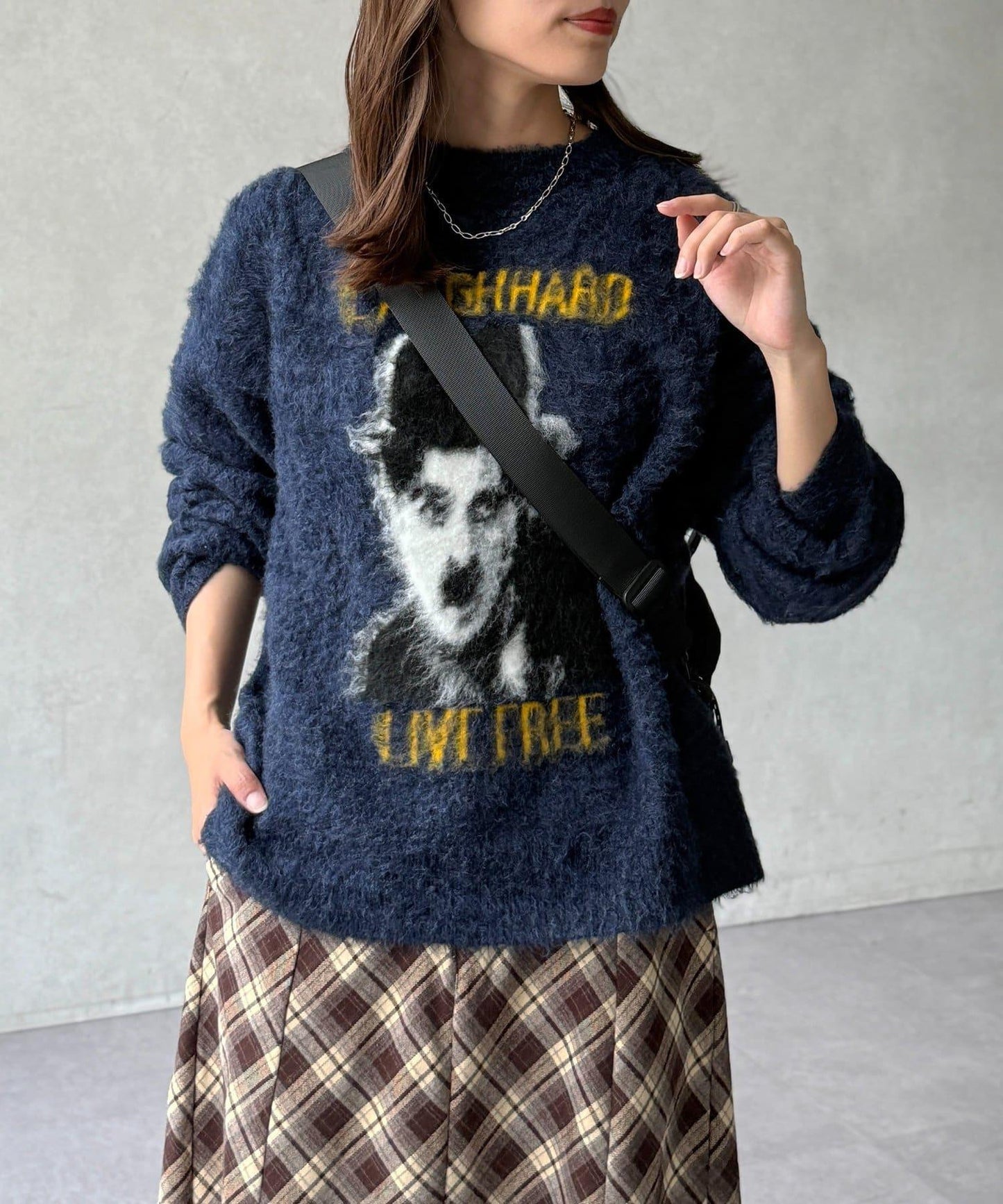 偉人仿馬海毛針織衫