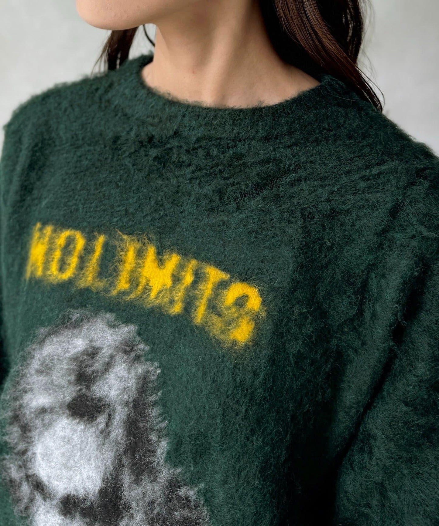 偉人仿馬海毛針織衫