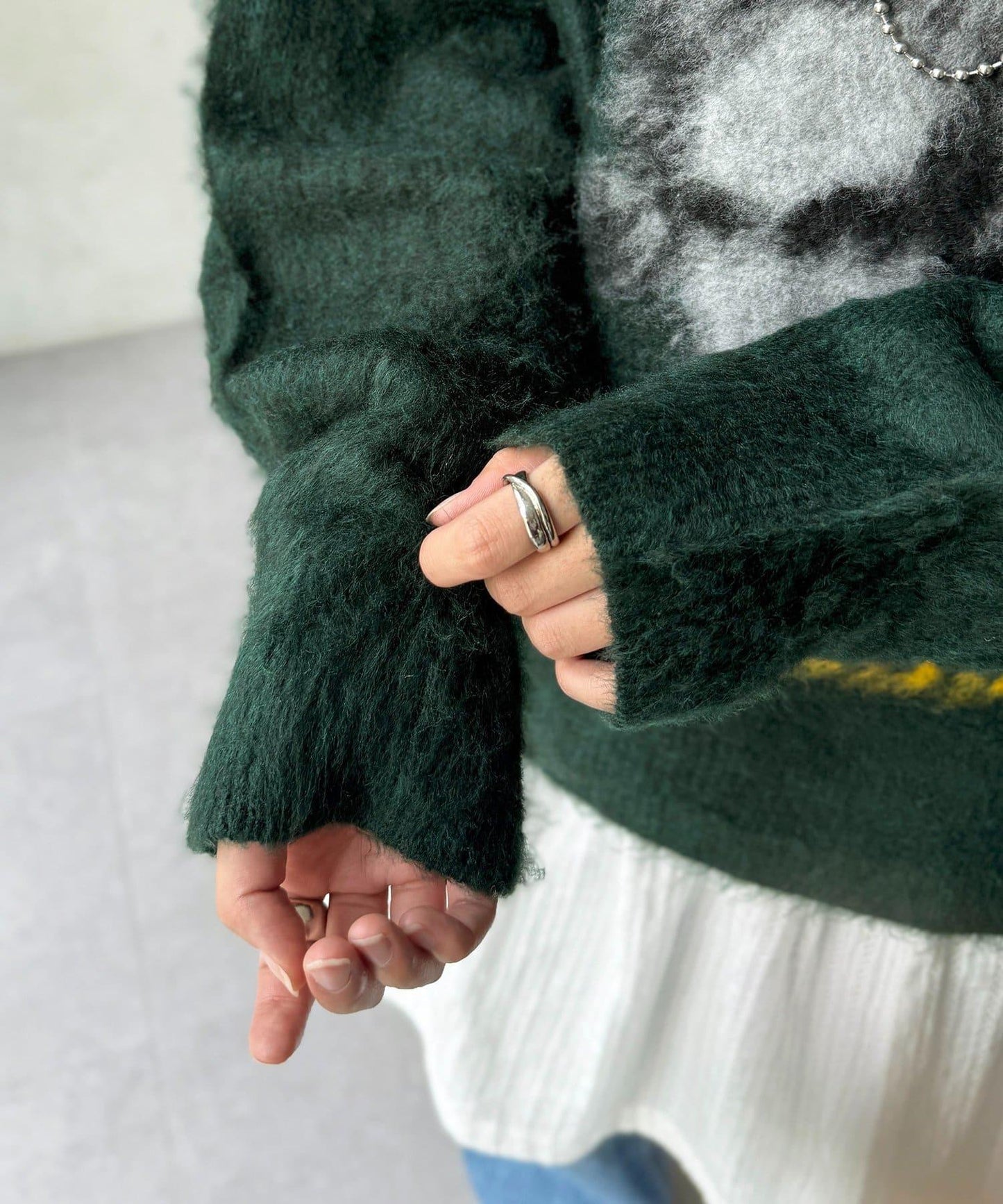 偉人仿馬海毛針織衫