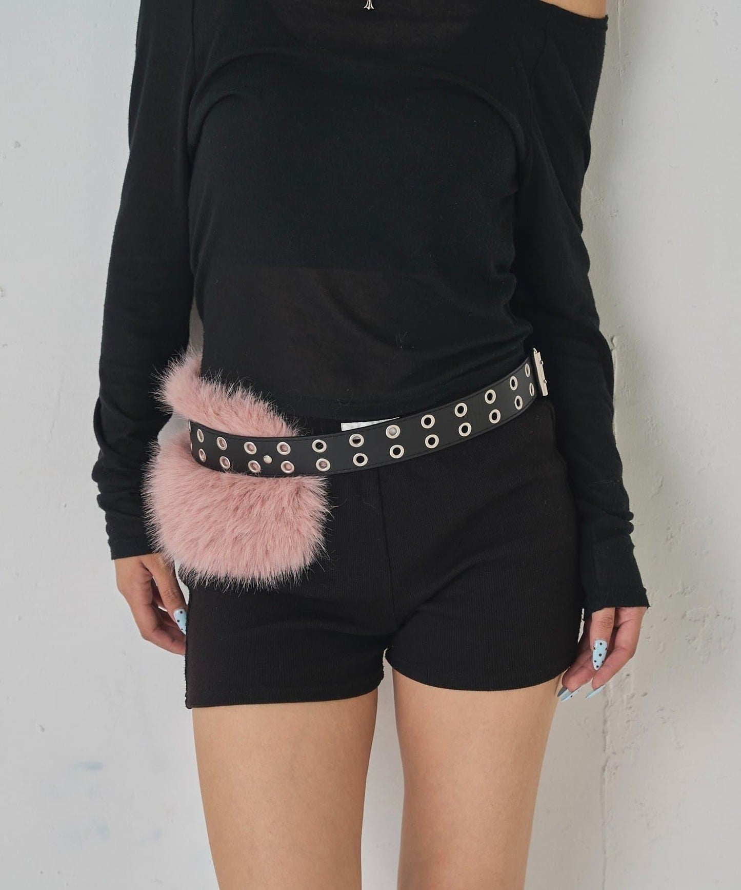 金屬孔眼毛絨腰帶