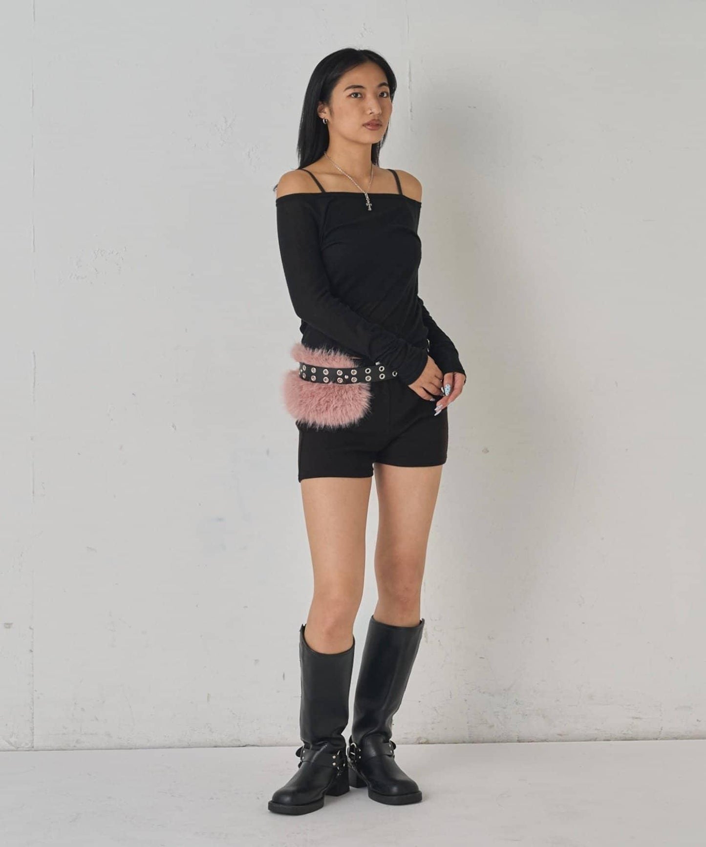 金屬孔眼毛絨腰帶