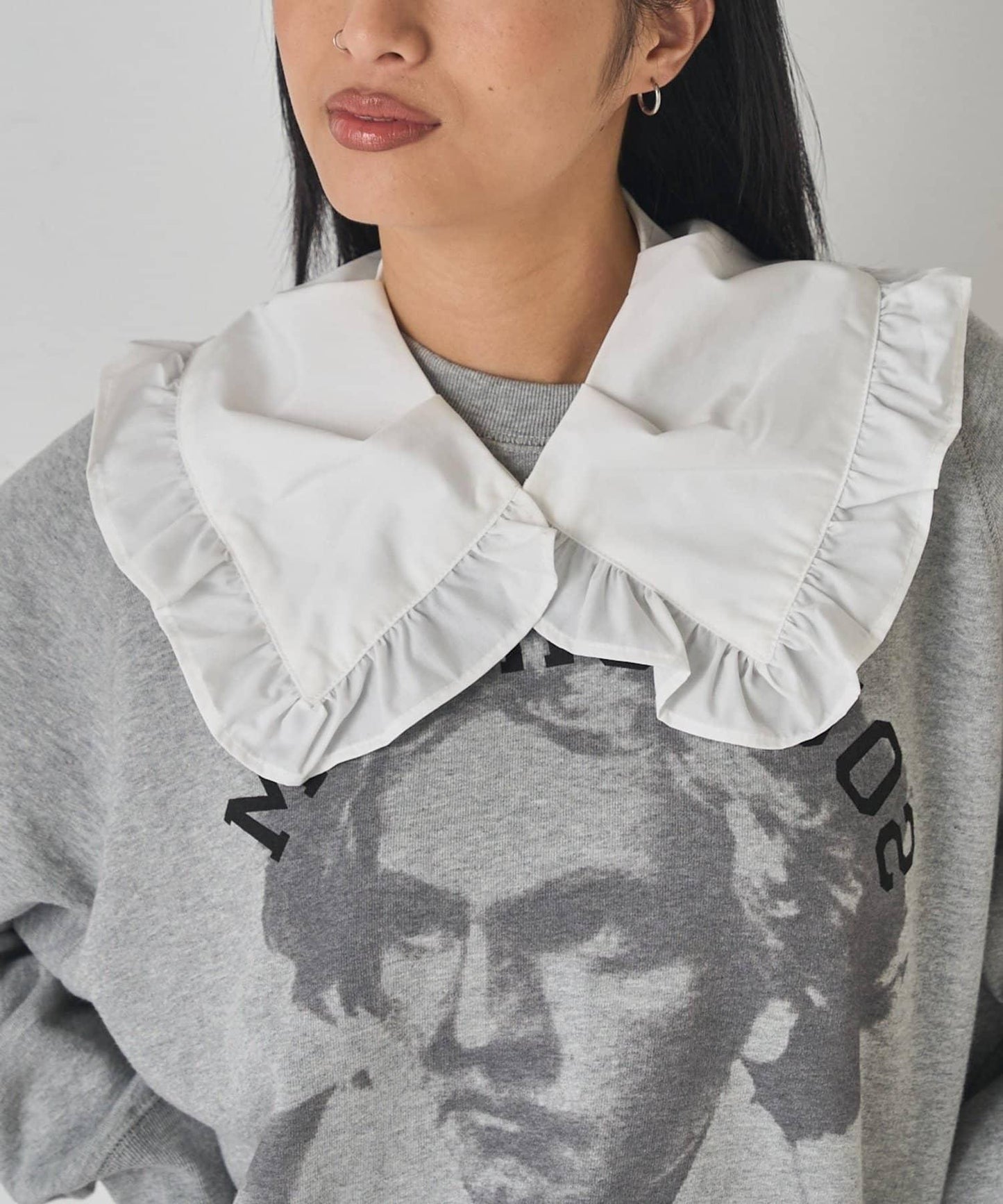 【WHO'S WHO gallery】拼色荷葉邊可拆卸領