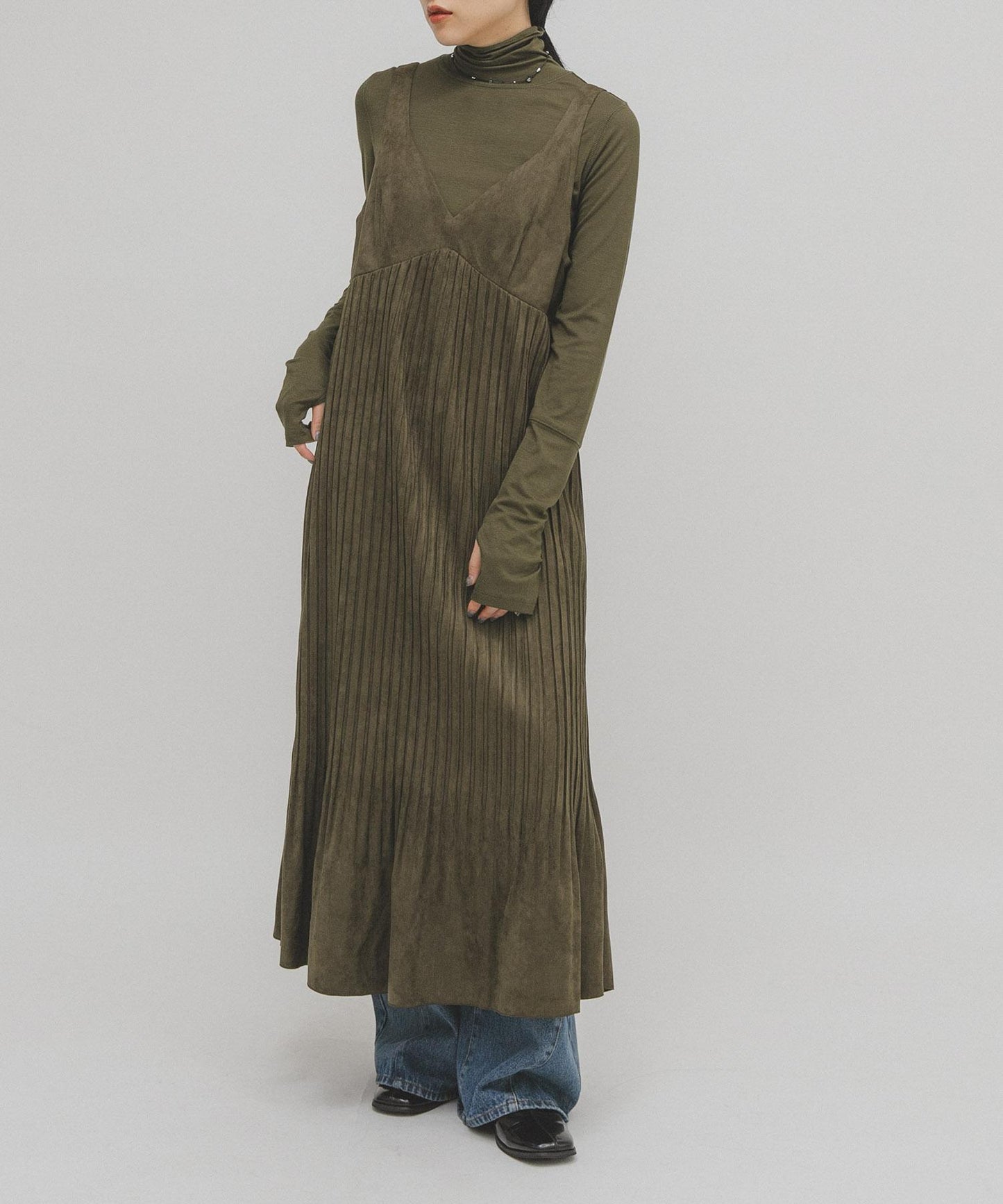 桃皮縐褶連衣裙