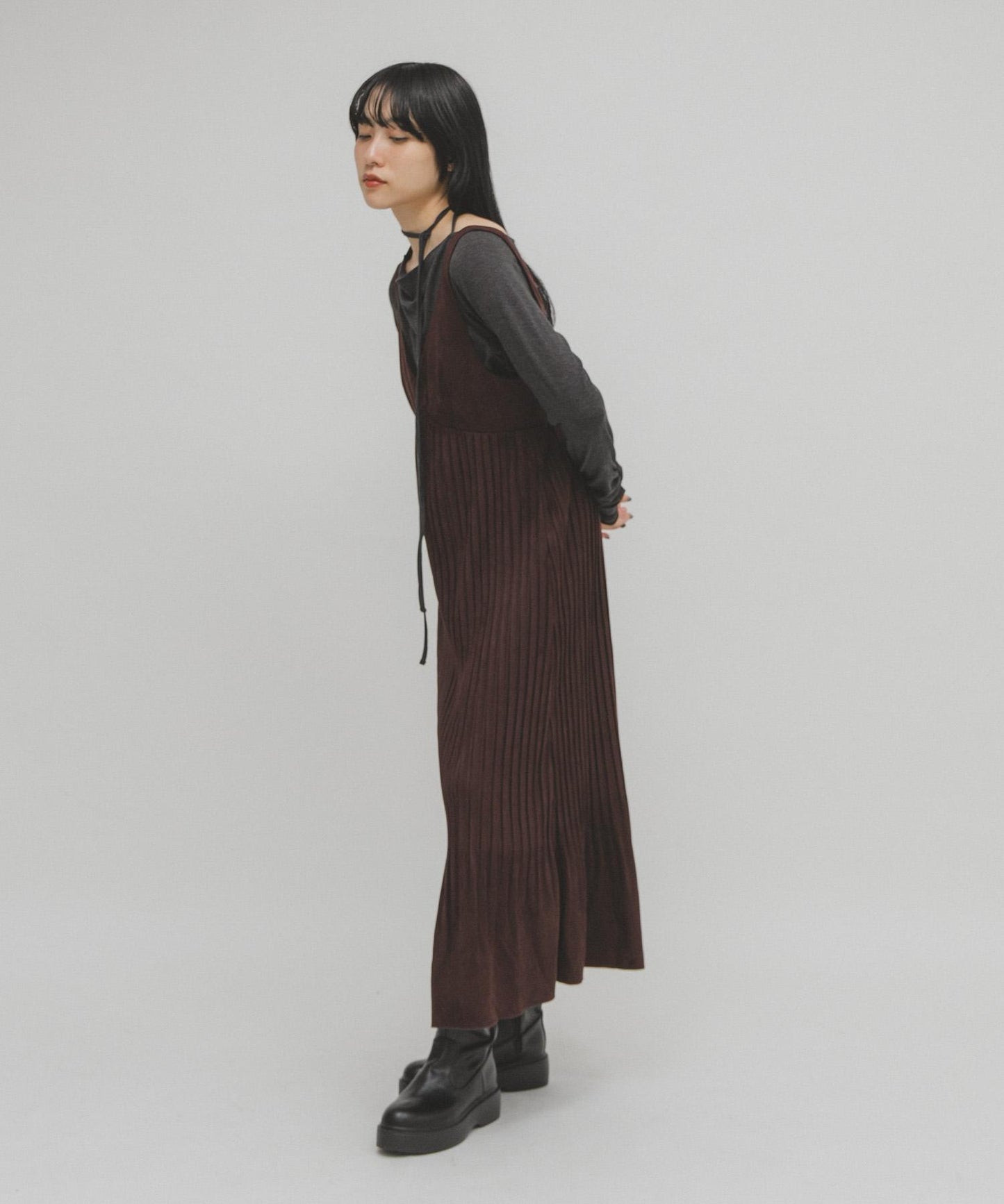 桃皮縐褶連衣裙