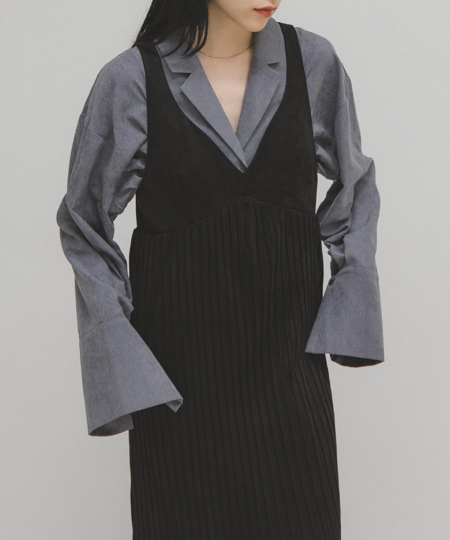 桃皮縐褶連衣裙