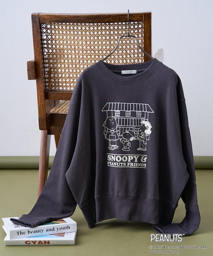 《PEANUTS》Travel with Friends衛衣