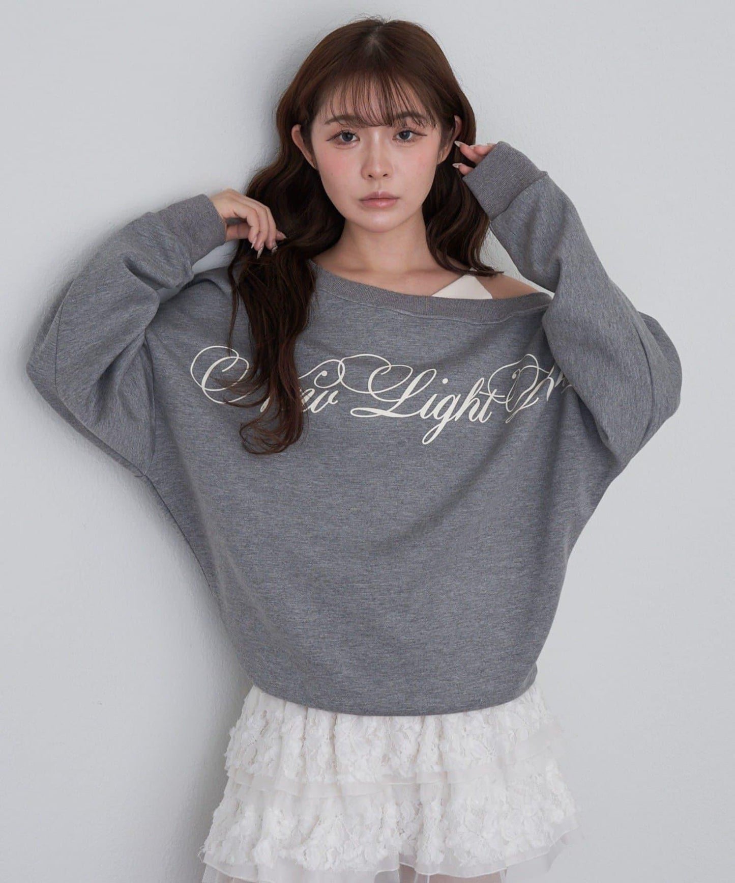 【RAY CASSIN】層疊字母單肩衛衣