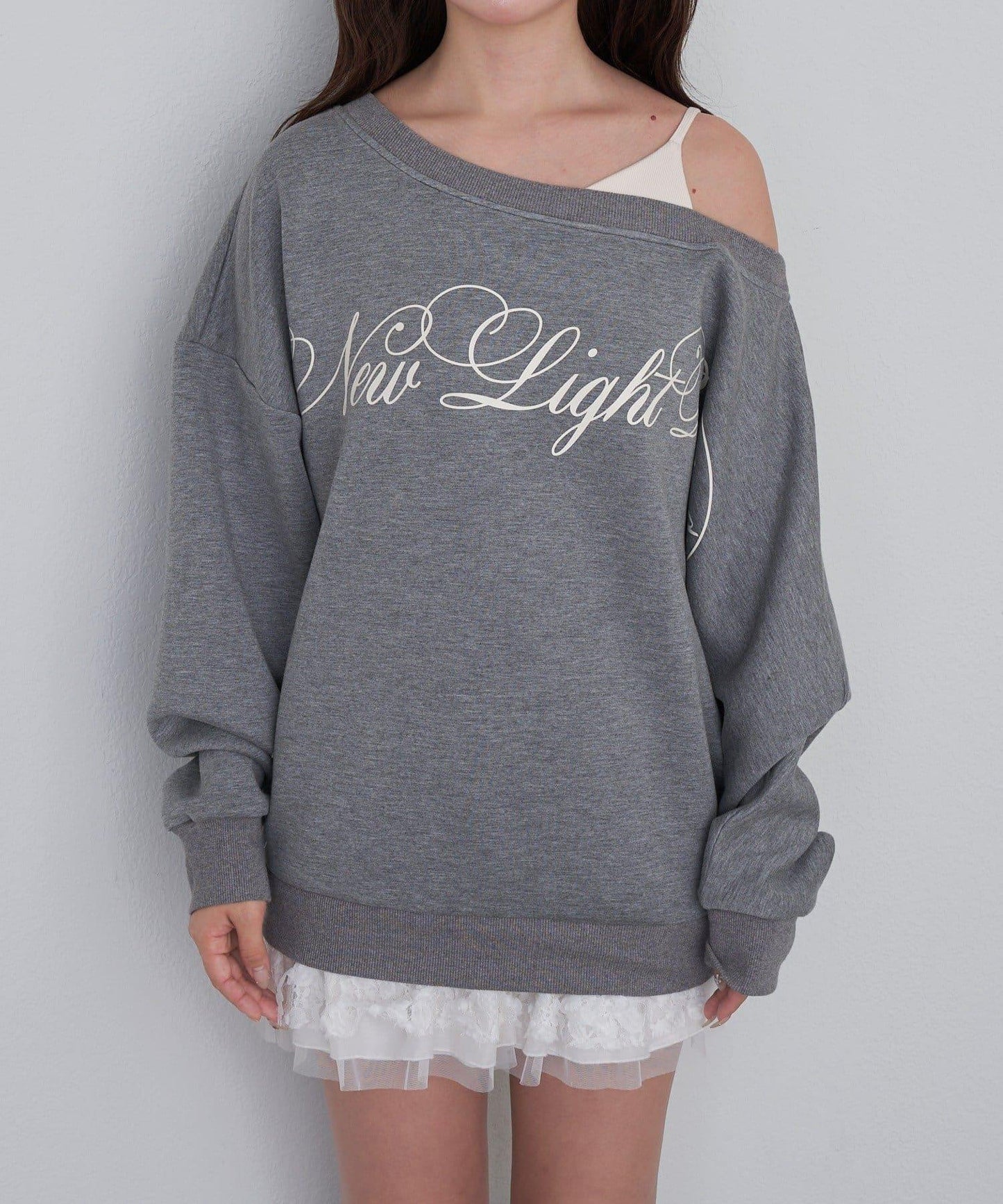 【RAY CASSIN】層疊字母單肩衛衣