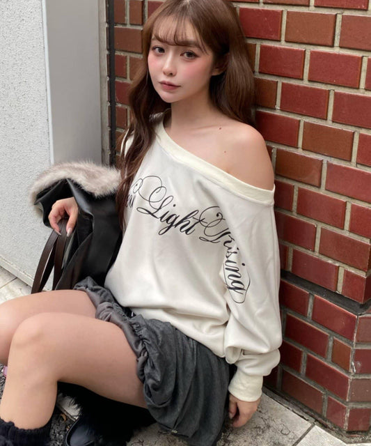 【RAY CASSIN】層疊字母單肩衛衣