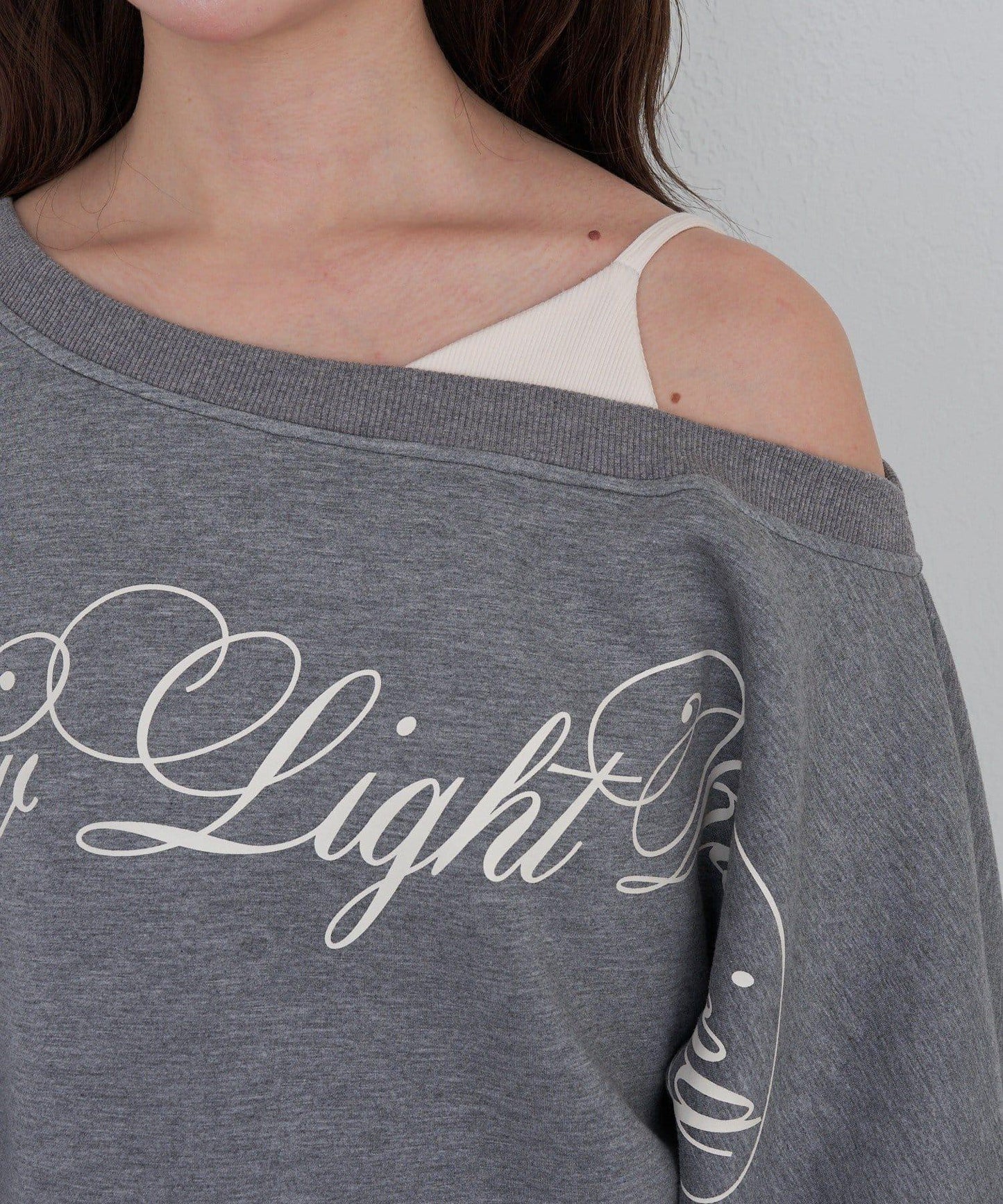 【RAY CASSIN】層疊字母單肩衛衣