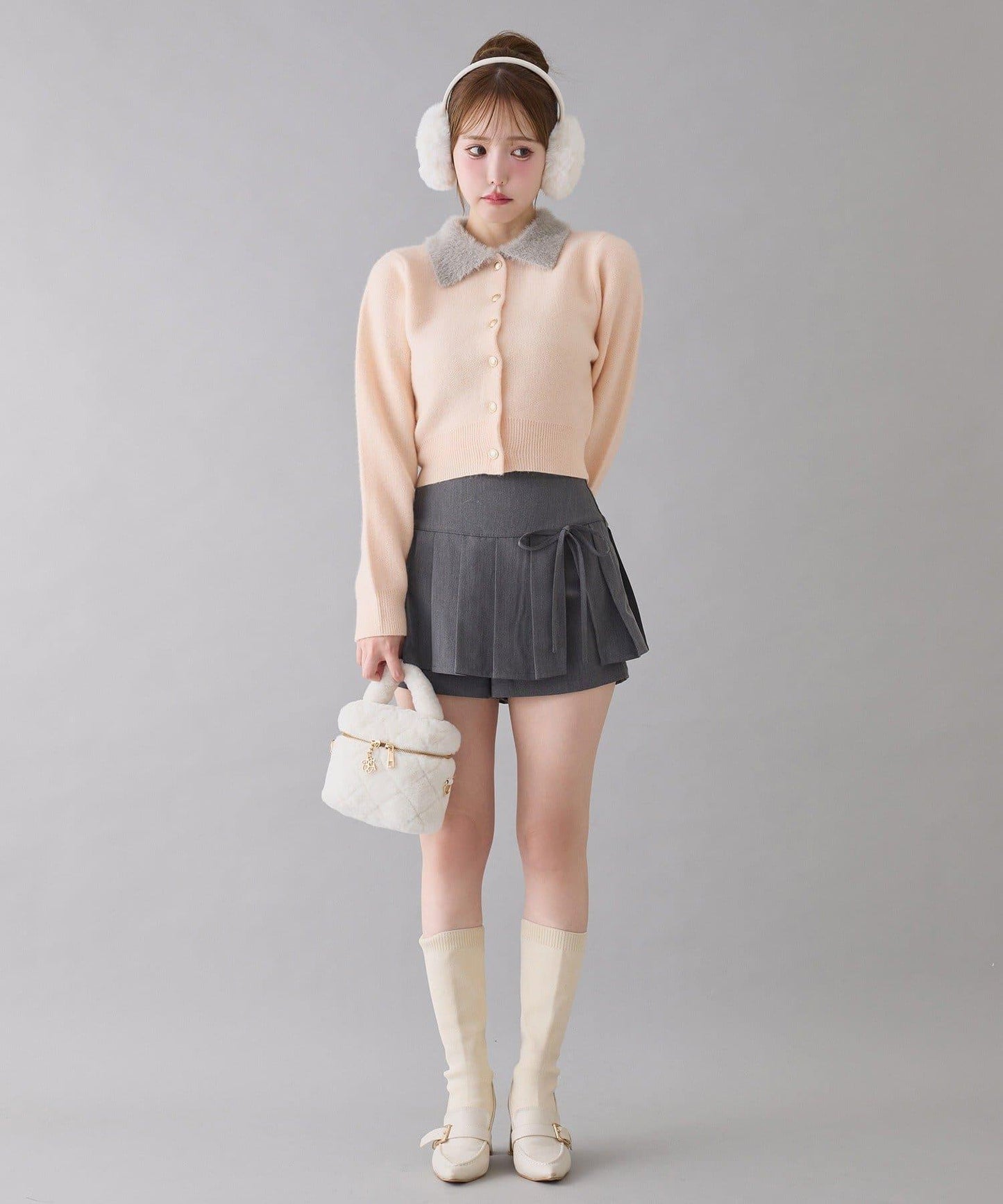 拼色毛邊領針織衫