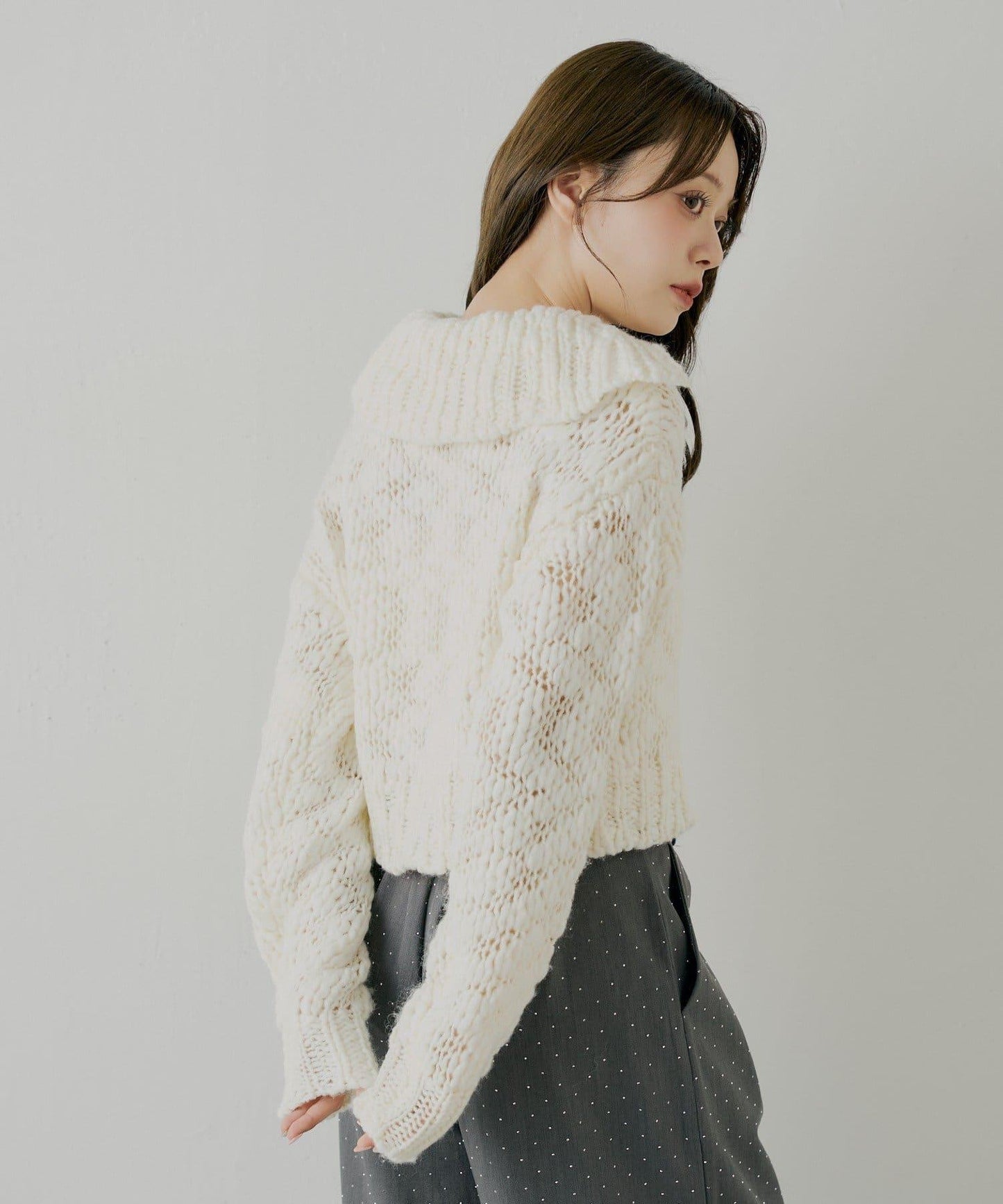 粗針不對稱拉鍊寬鬆針織上衣