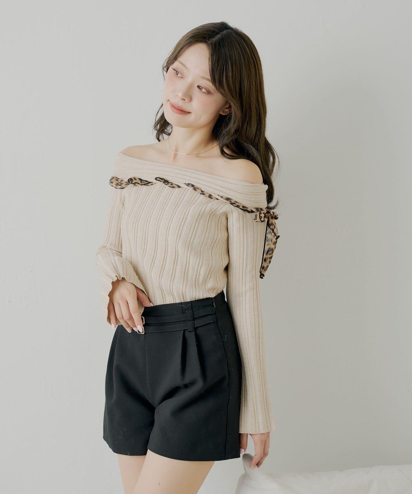 肩帶蝴蝶結單肩羅紋針織衫