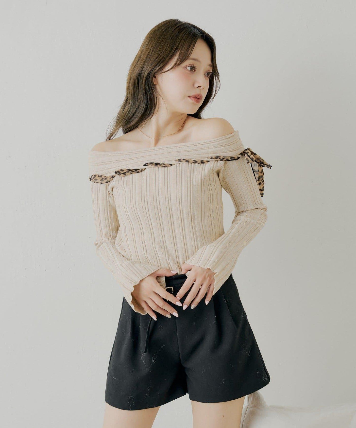 肩帶蝴蝶結單肩羅紋針織衫