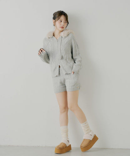 毛球裝飾毛絨連帽麻花針織開衫KT