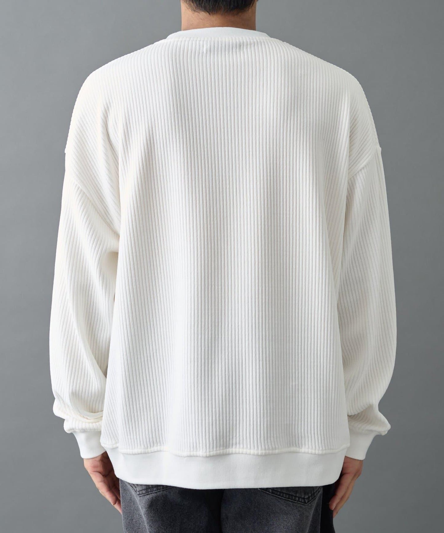 剪裁燈芯絨圓領衫