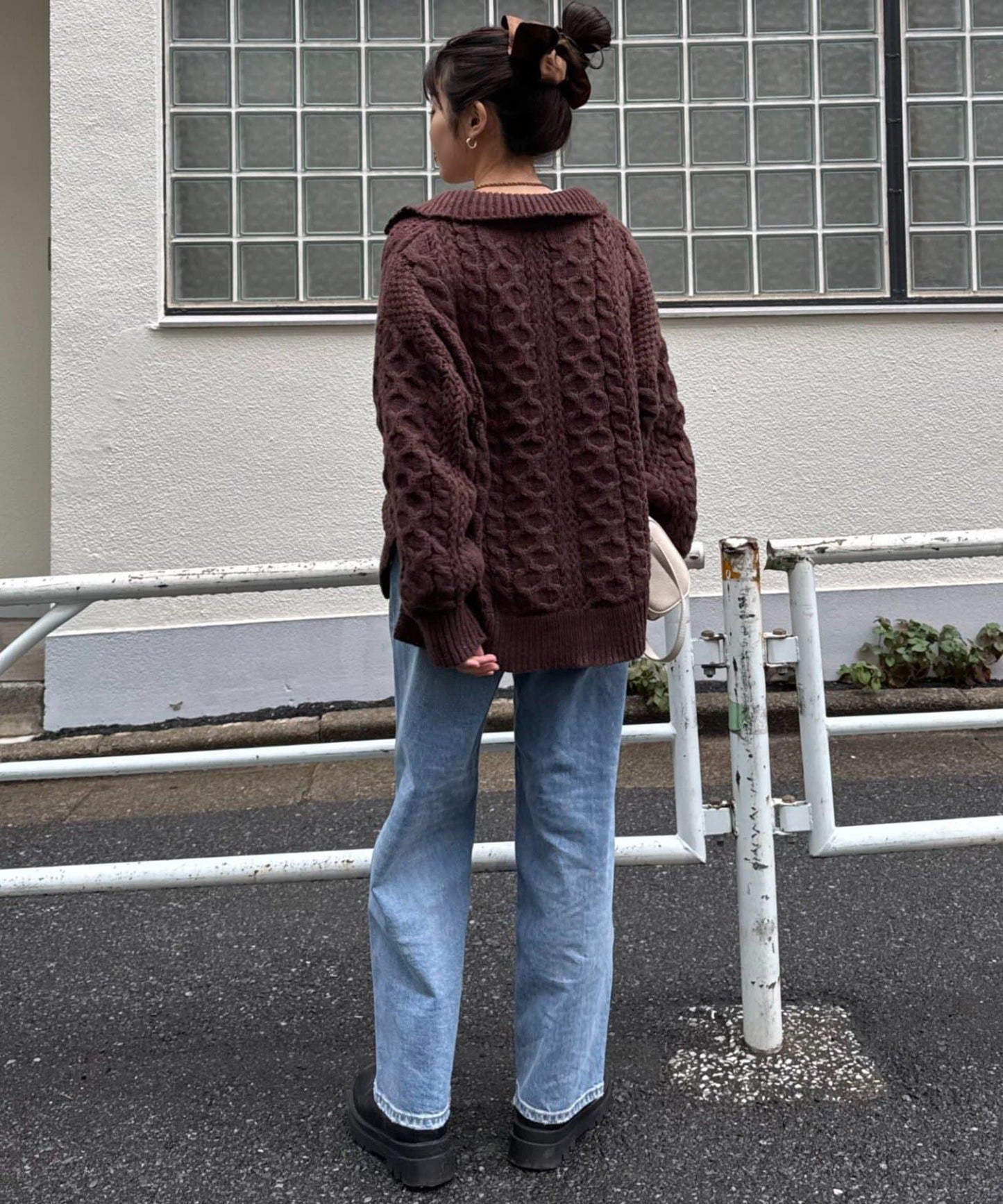 翻領針織麻花毛衣