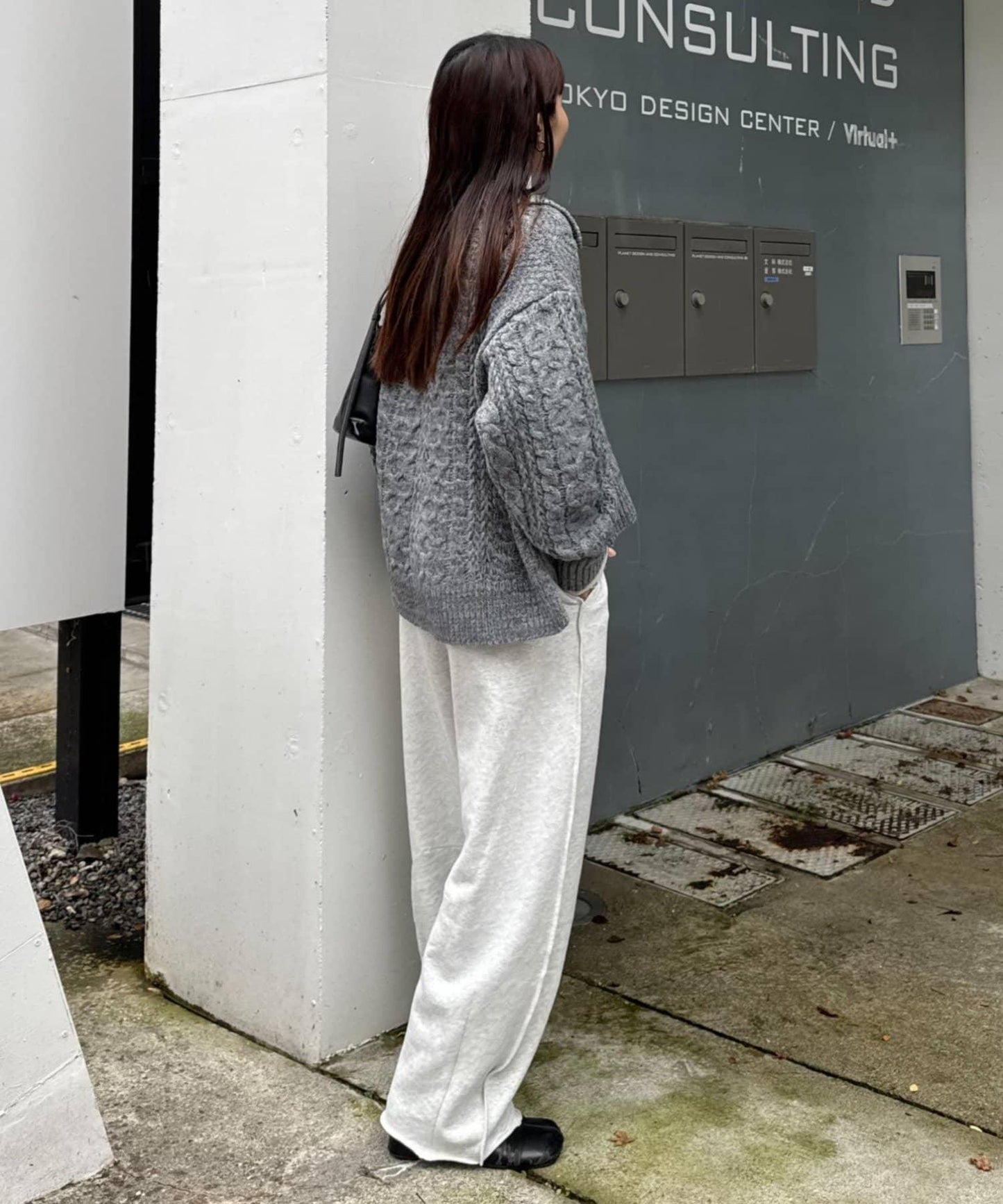 翻領針織麻花毛衣