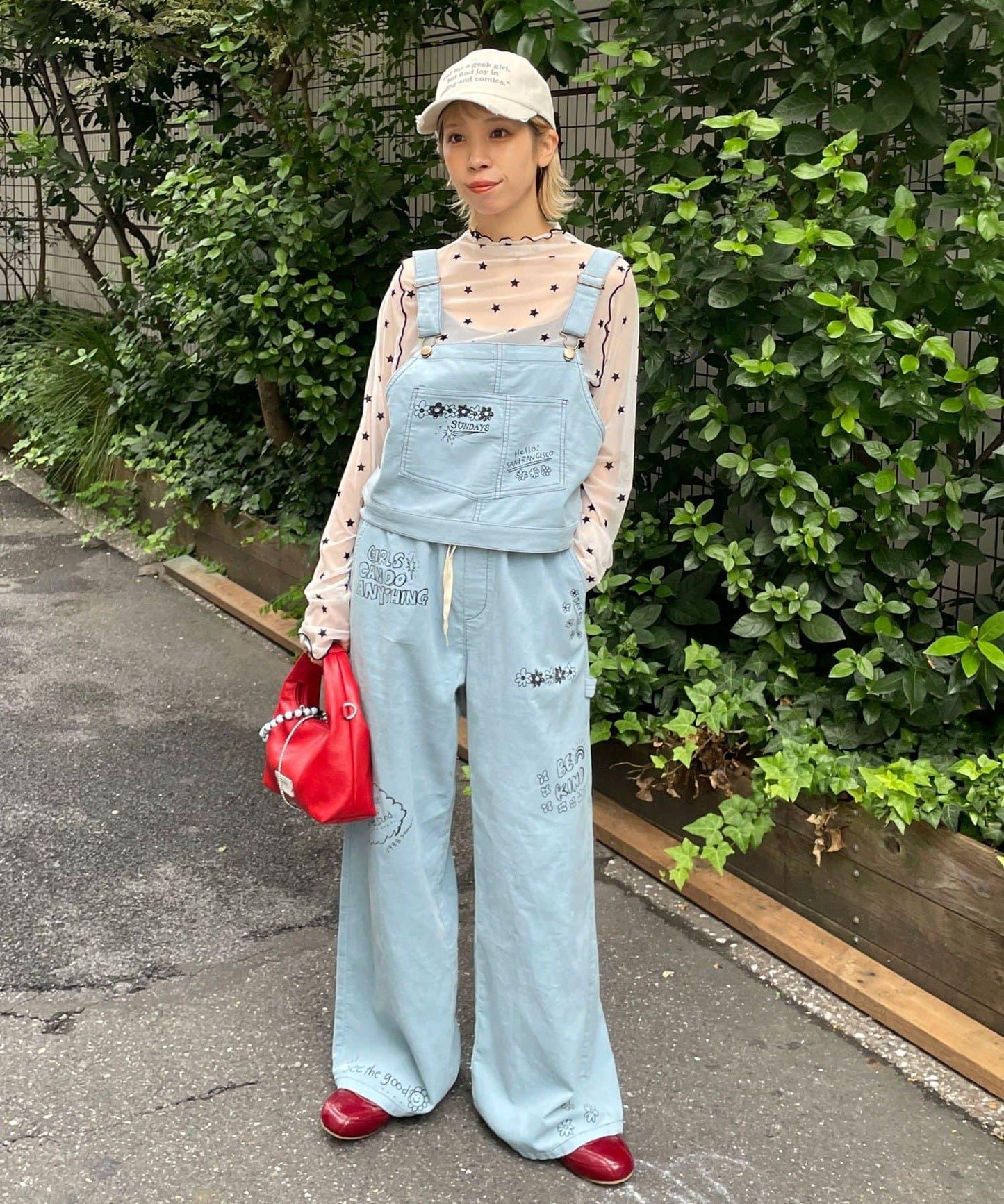 【HELLO.SANFRANCISCO/ハローサンフランシスコ】多穿法塗鴉燈芯絨拼色縫線揹帶褲