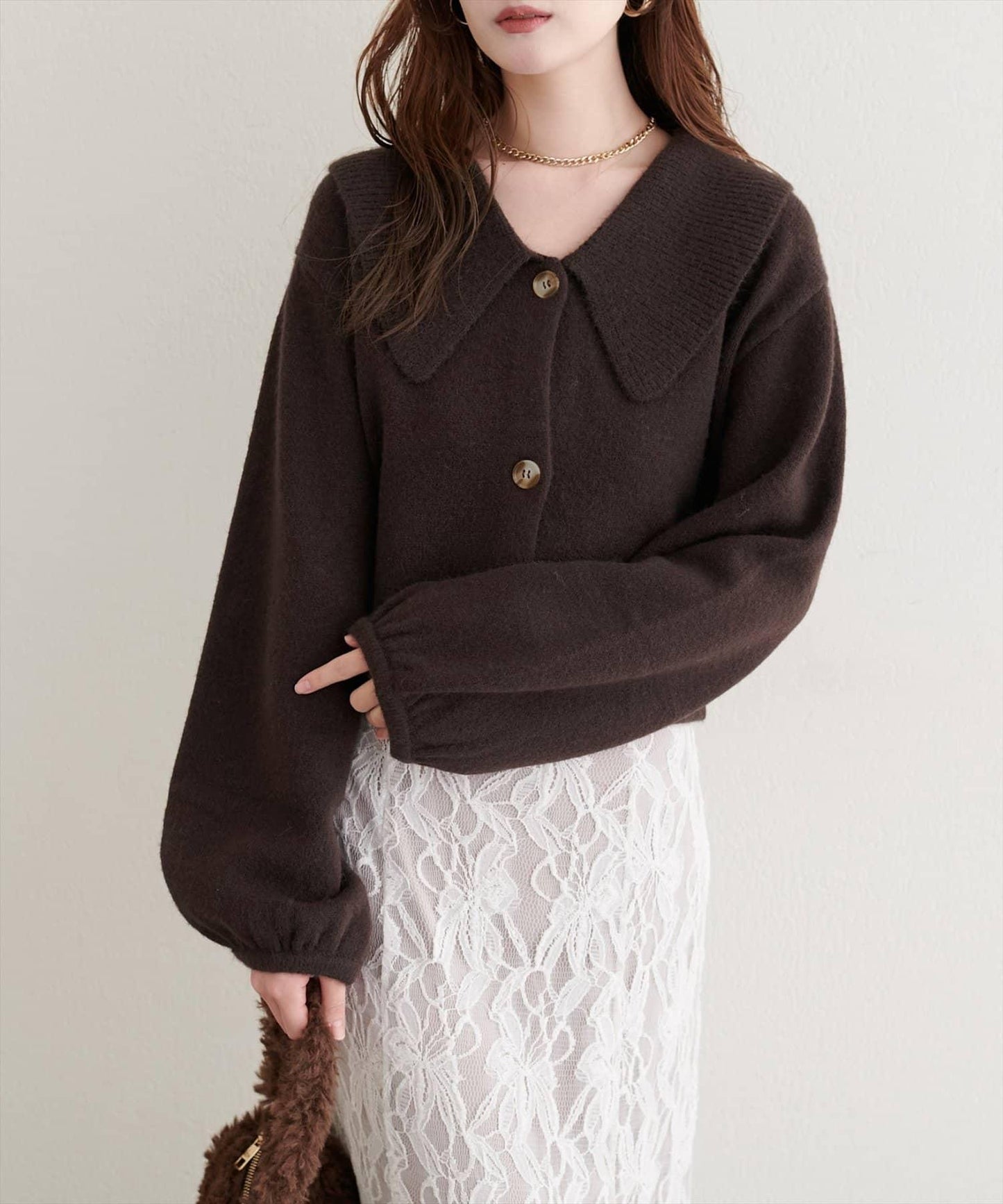 大翻領短款針織衫