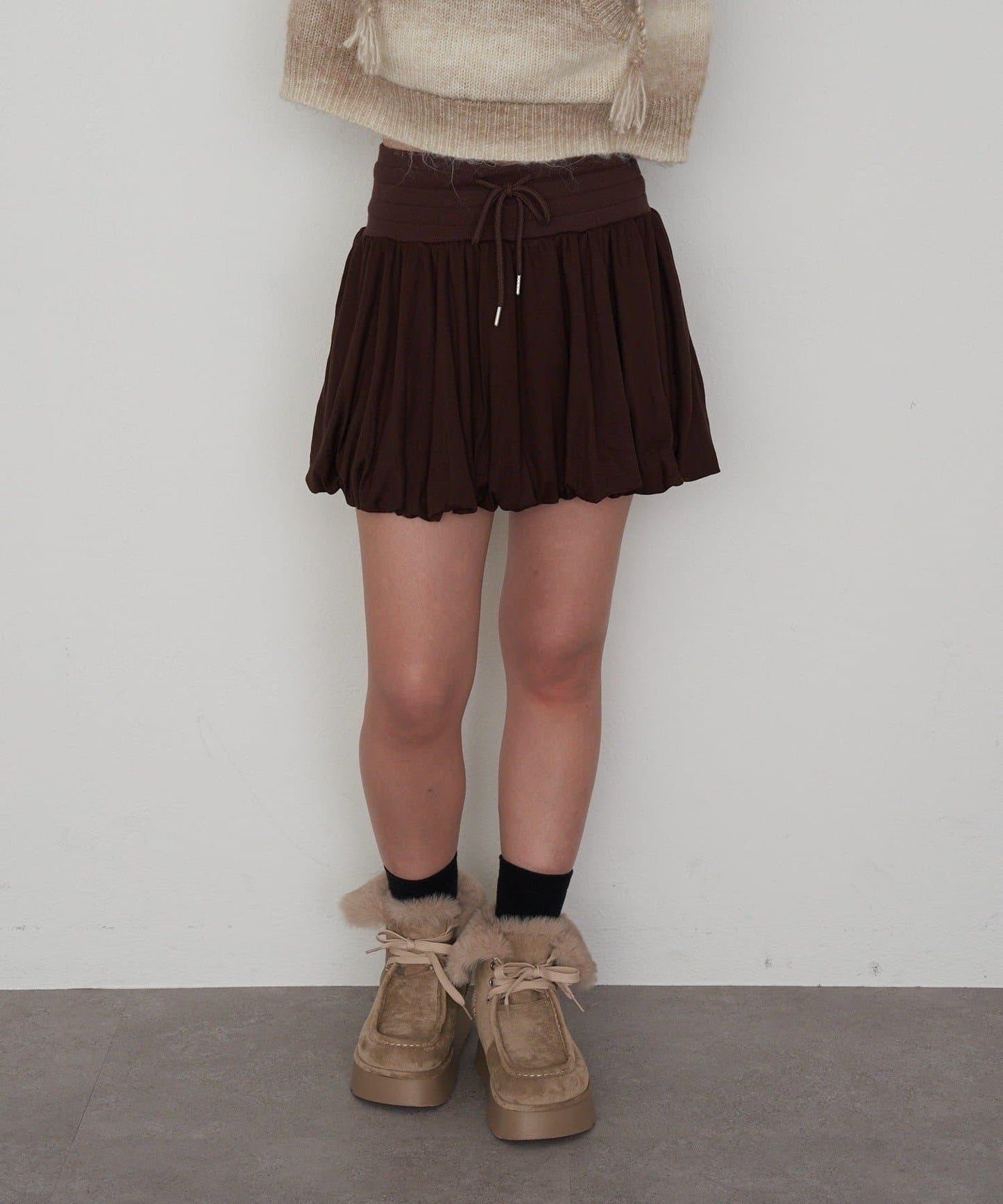 剪裁氣球袖迷你裙褲