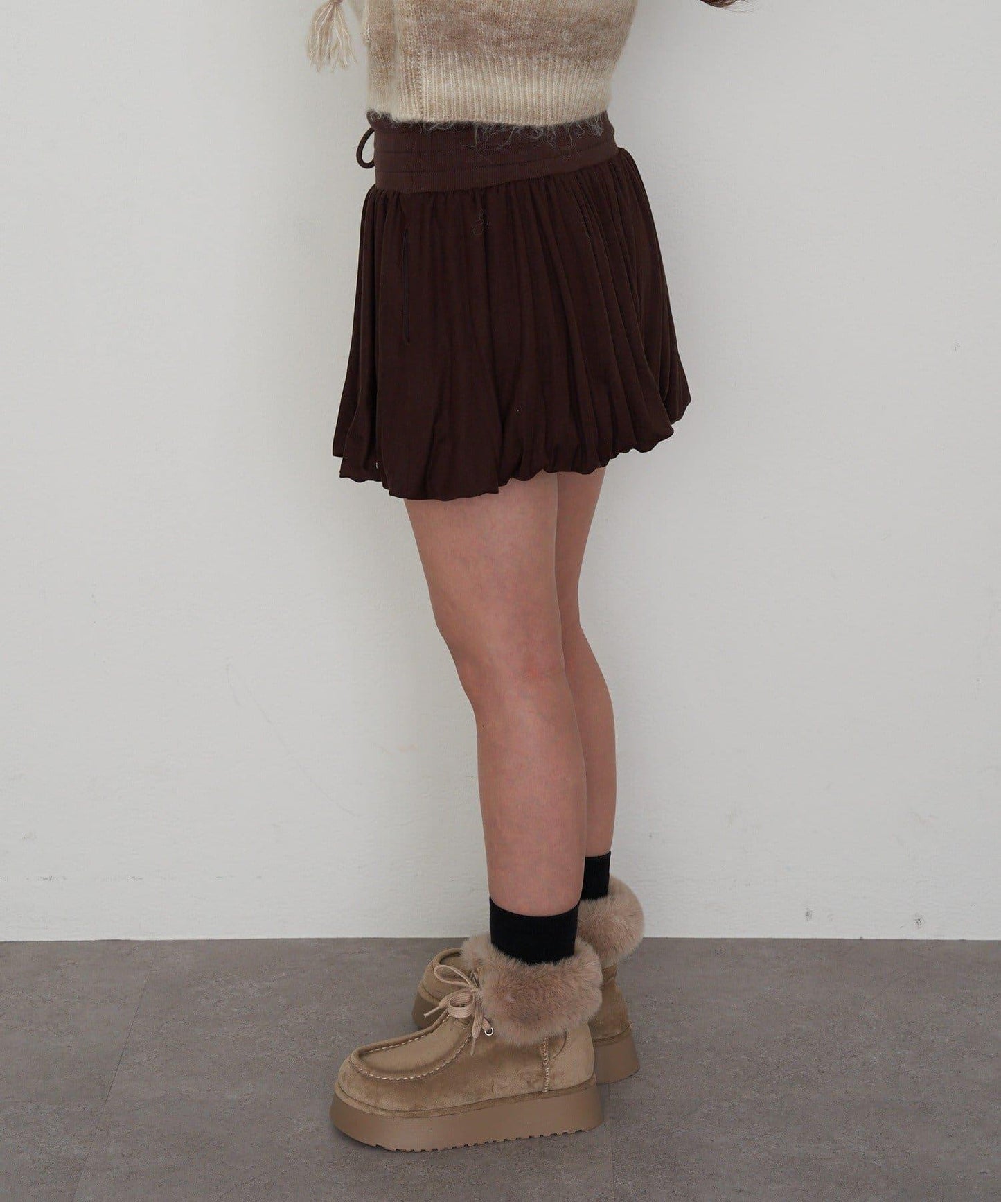 剪裁氣球袖迷你裙褲