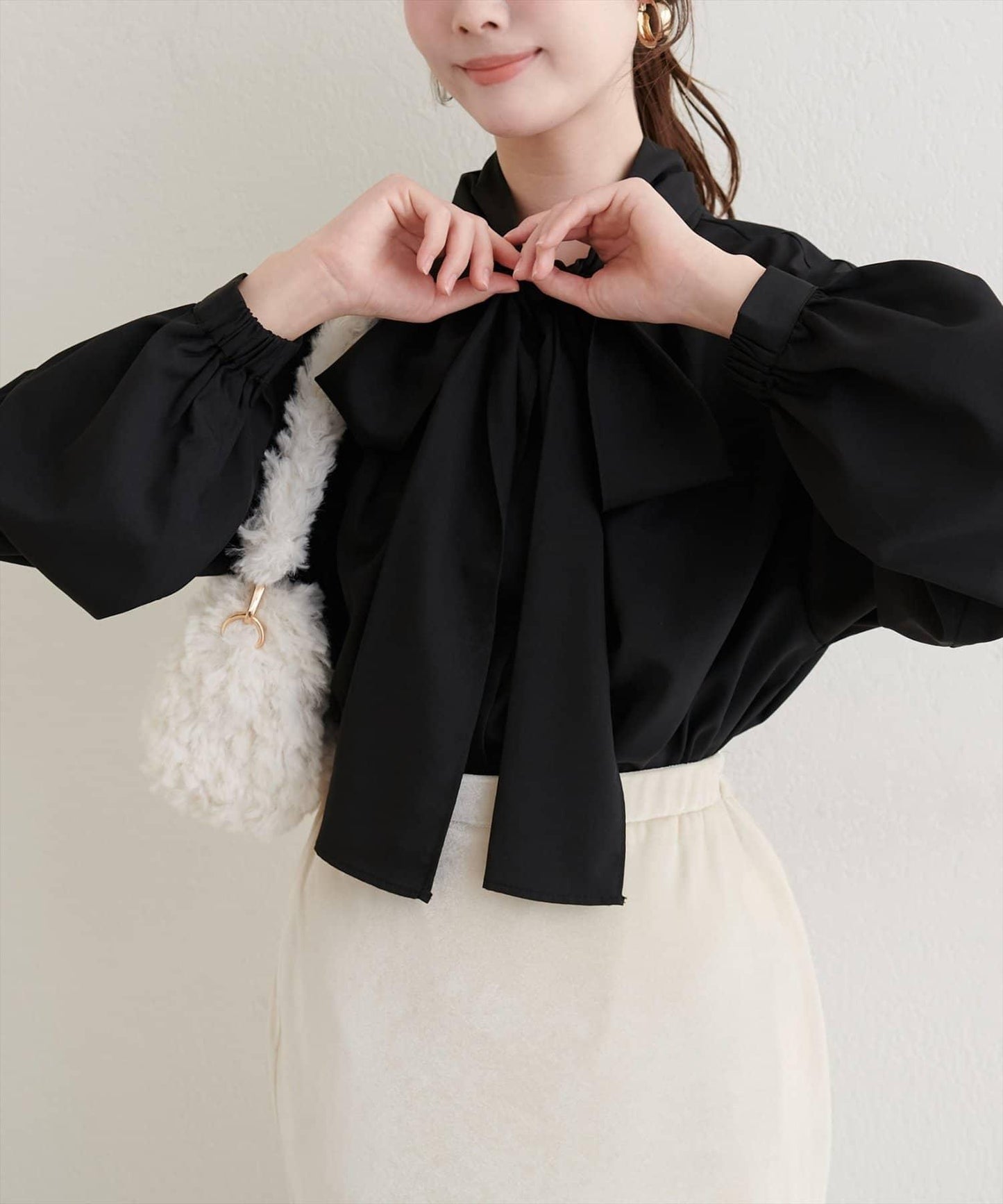 蝴蝶結領帶襯衫