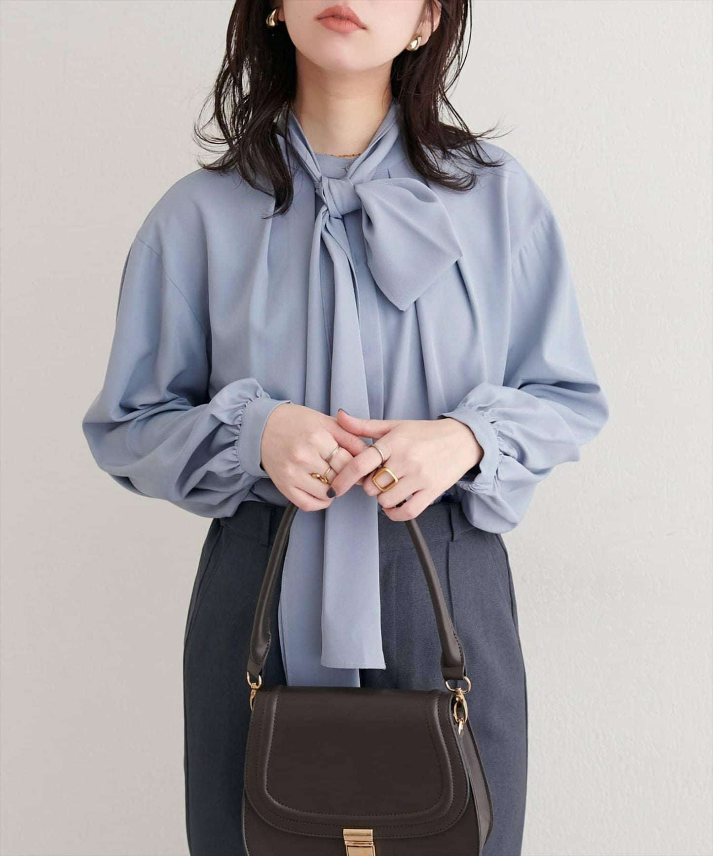 蝴蝶結領帶襯衫