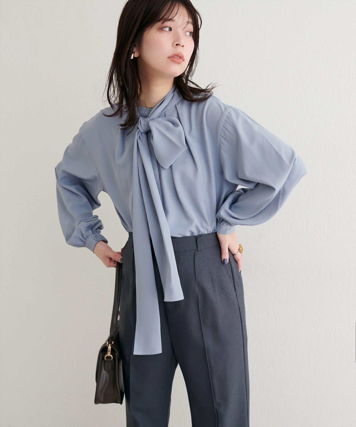 蝴蝶結領帶襯衫