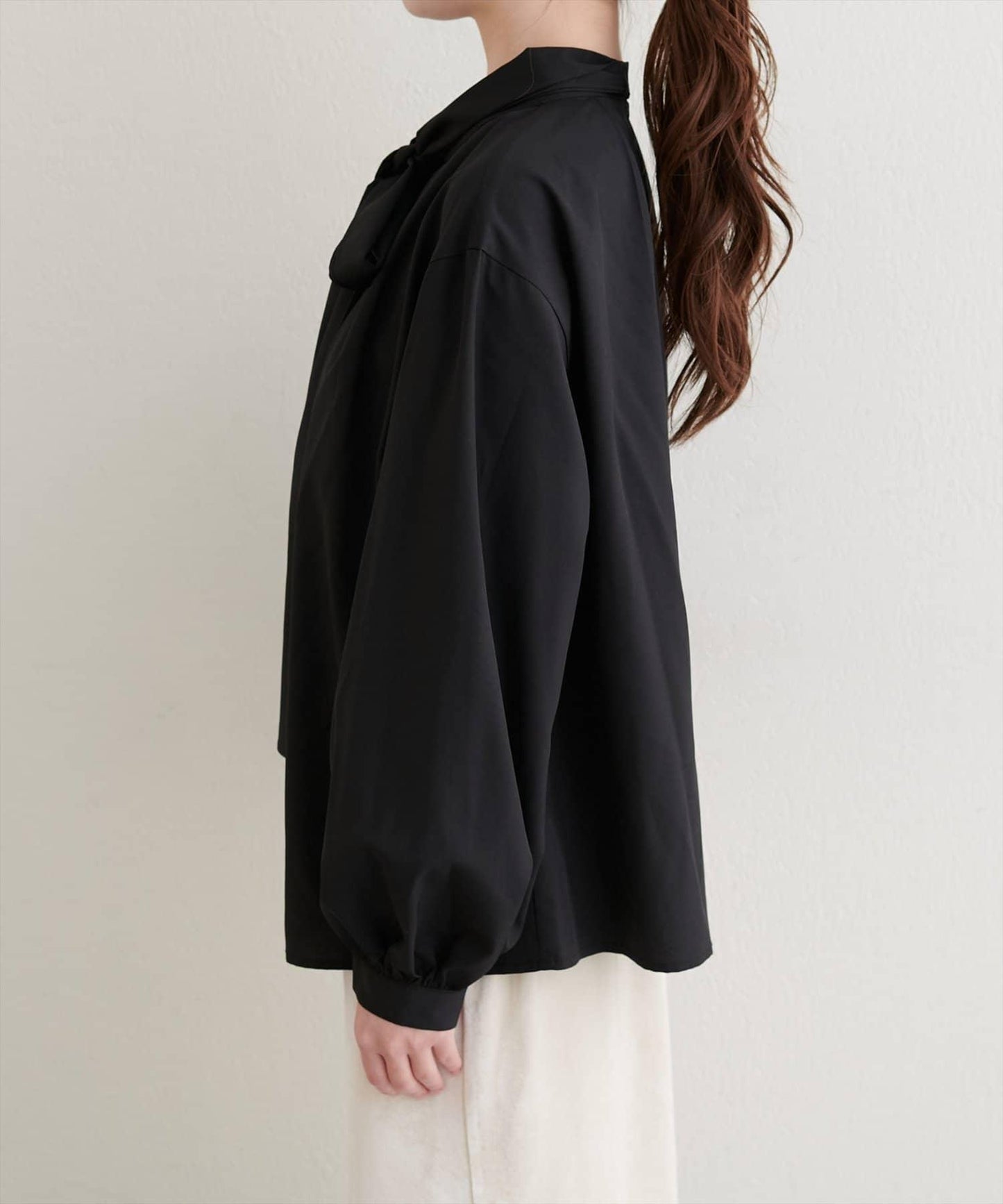 蝴蝶結領帶襯衫