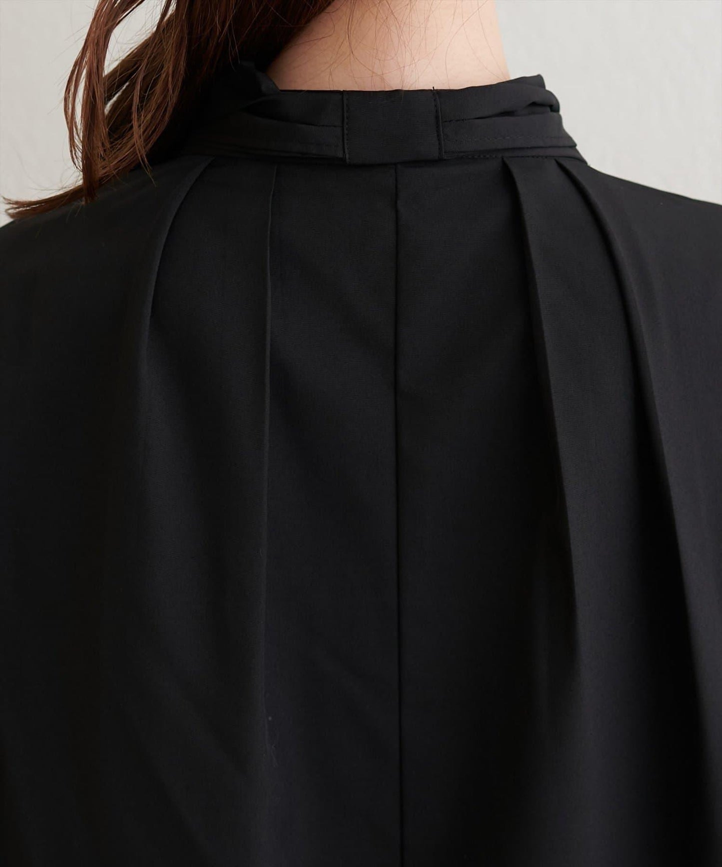 蝴蝶結領帶襯衫