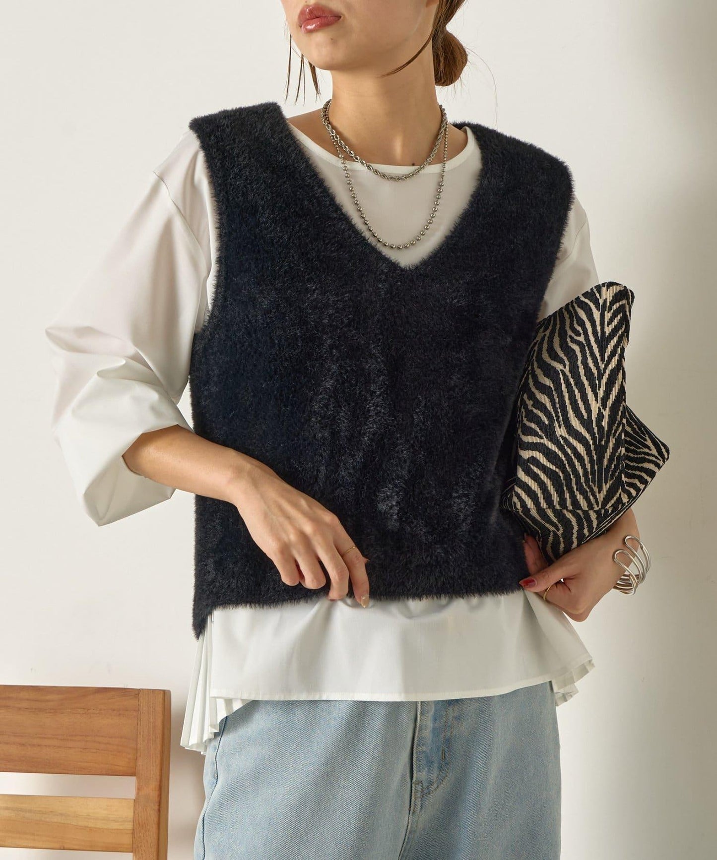 羽毛馬甲套裝襯衫