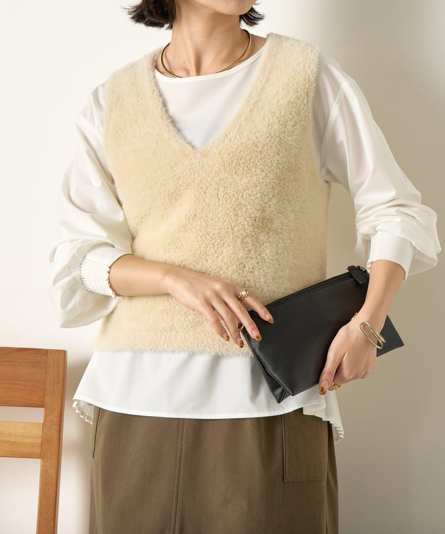 羽毛馬甲套裝襯衫